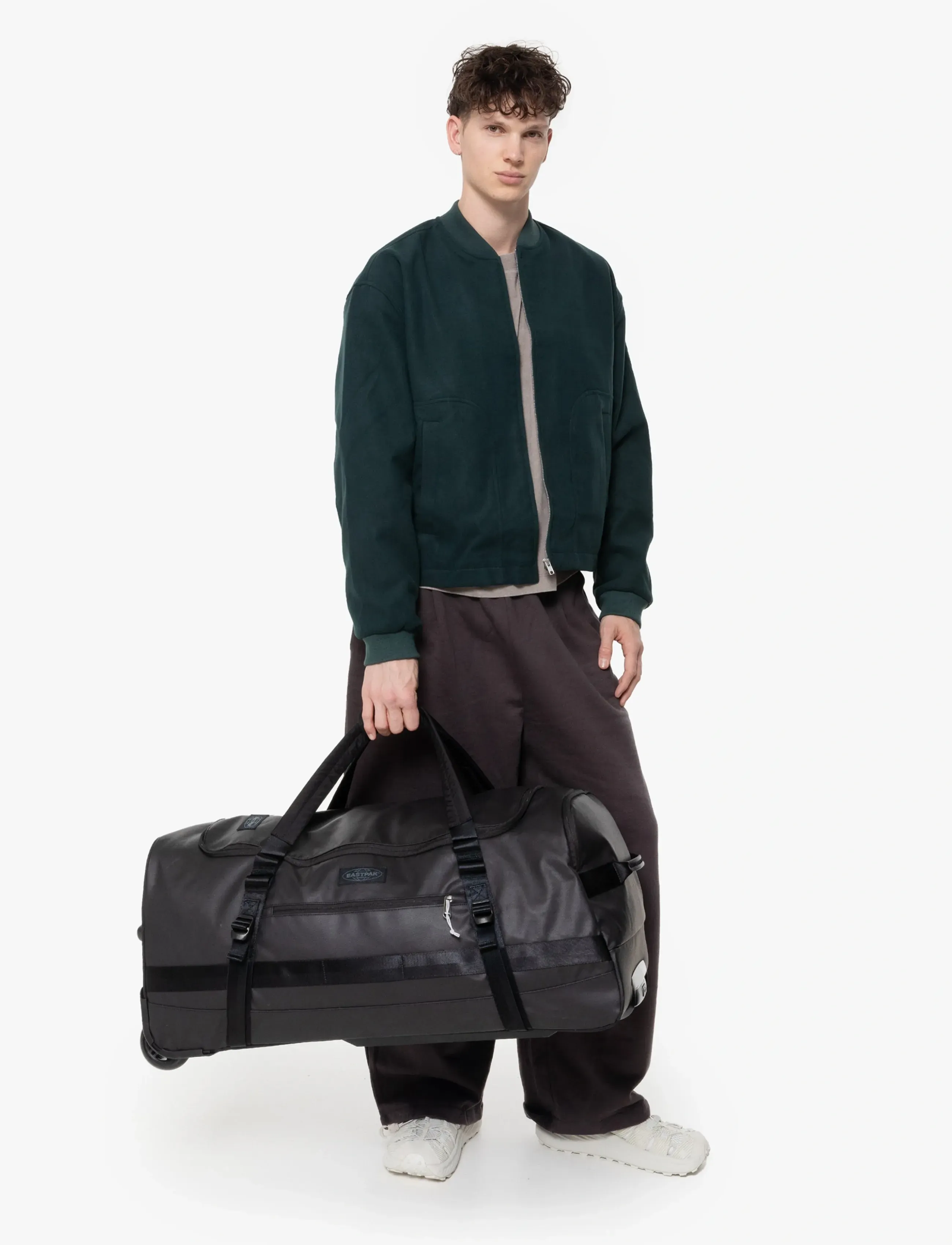 Eastpak DUFFEL PACK WHEEL L - Ceļojumu somas - BLACK / black