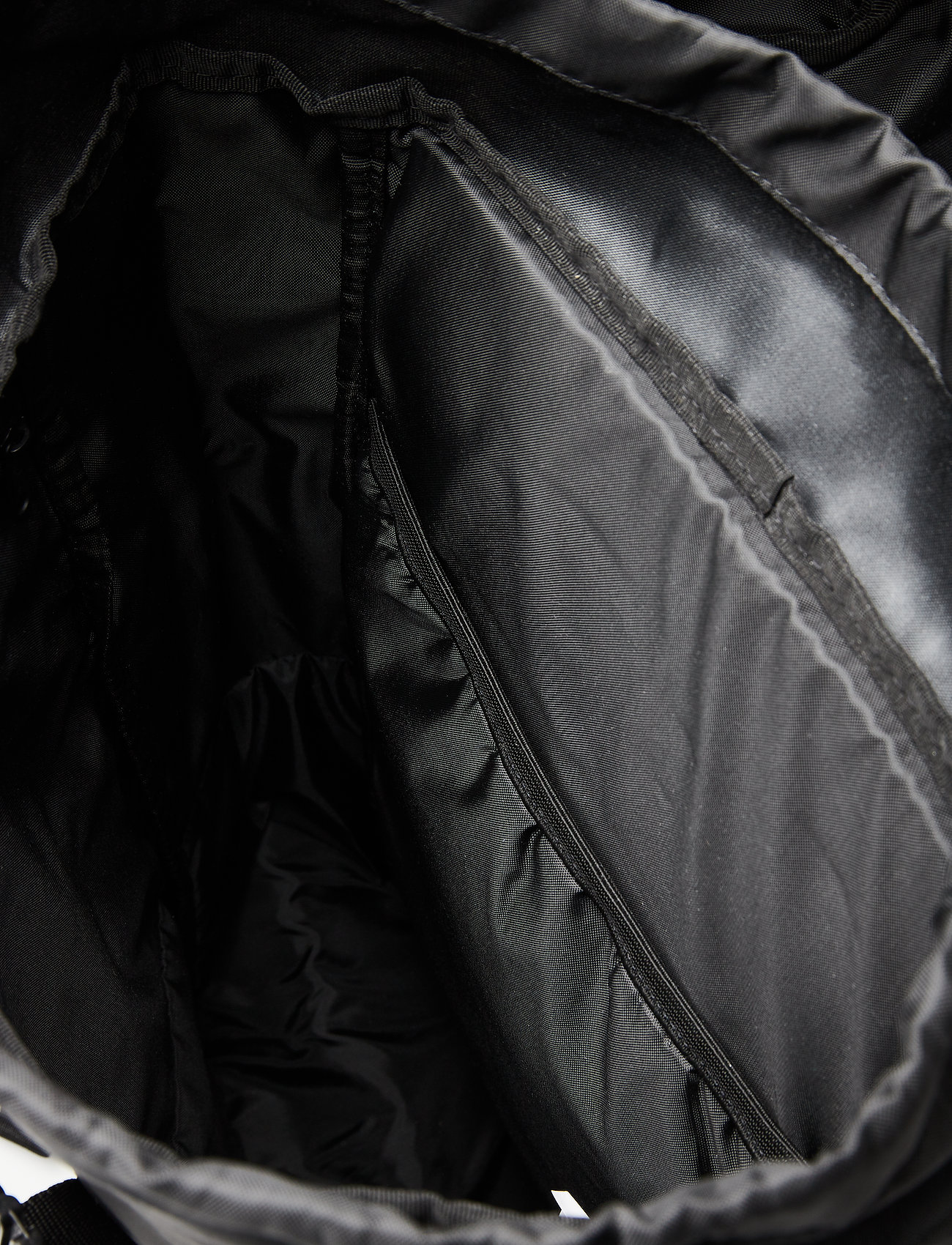 Eastpak - BUST - topped black - 5