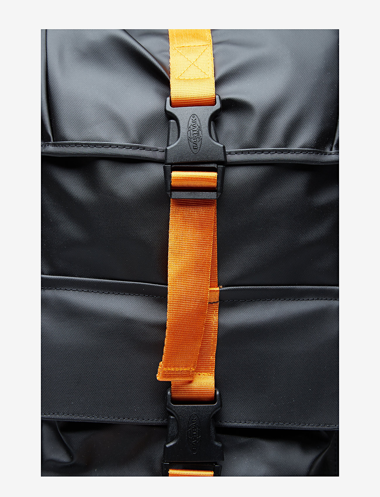 Eastpak - BUST - webbed black - 3