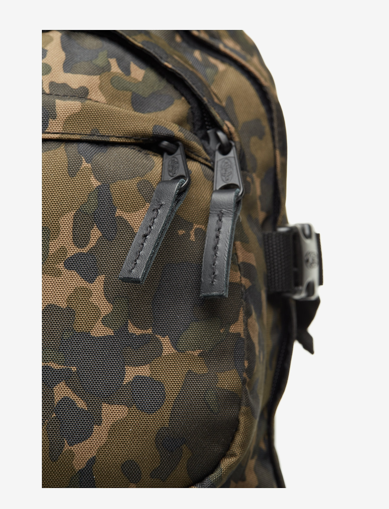 Eastpak - HUTSON - camo op - 4