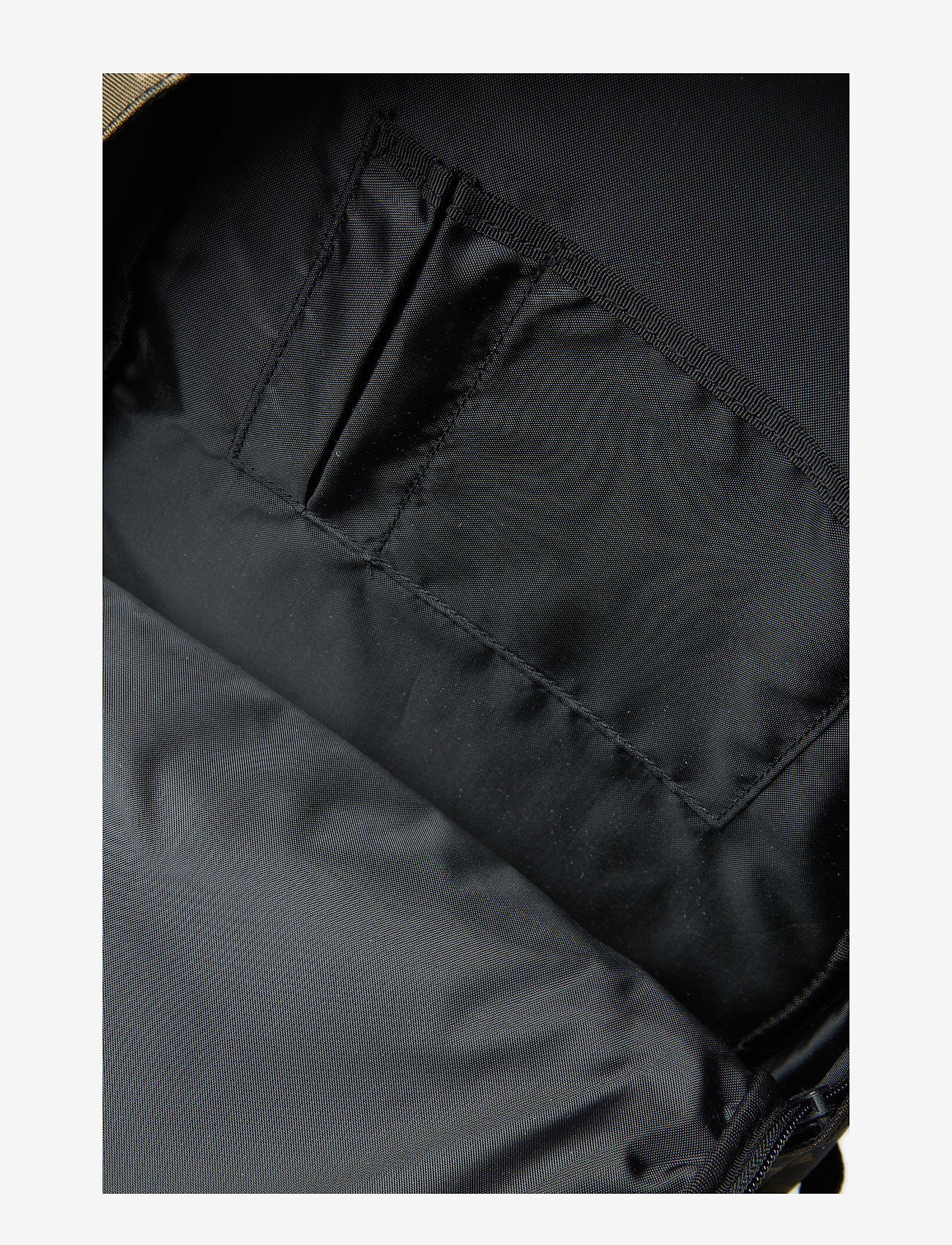 Eastpak - HUTSON - camo op - 5