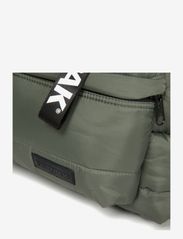 Eastpak - PADDED PAK'R - christmas gifts for the kids - puffed khaki - 6