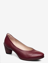Ecco sculptured 2025 45 pump