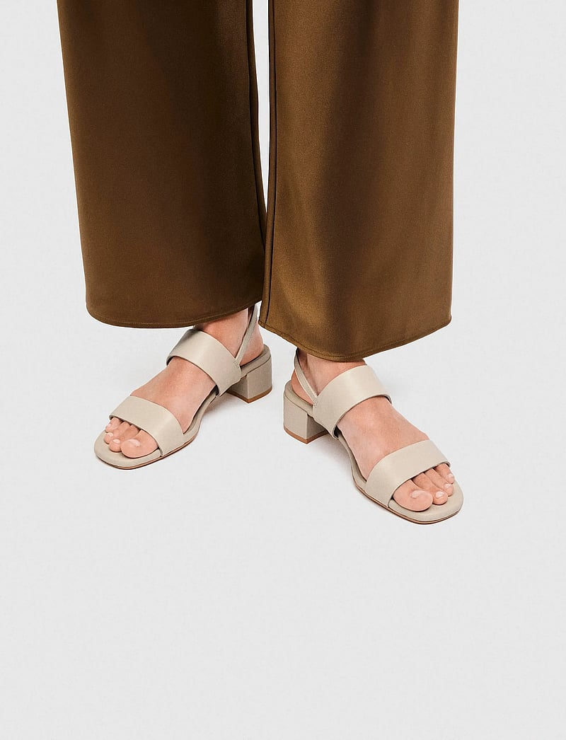 ECCO - LIVA SANDAL 35 - lahtised kontsakingad - limestone - 0