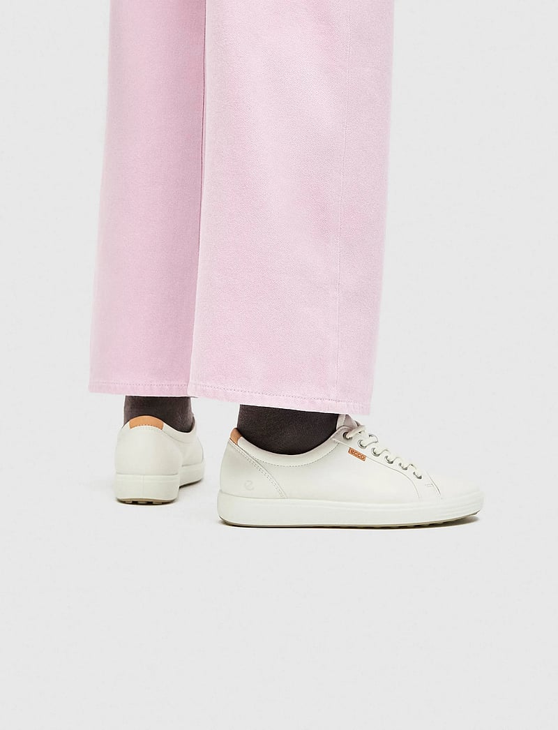 ECCO - SOFT 7 W - låga sneakers - white - 0