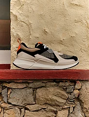 ECCO - BIOM 2.2 M - lave sneakers - black/limestone/sand - 7