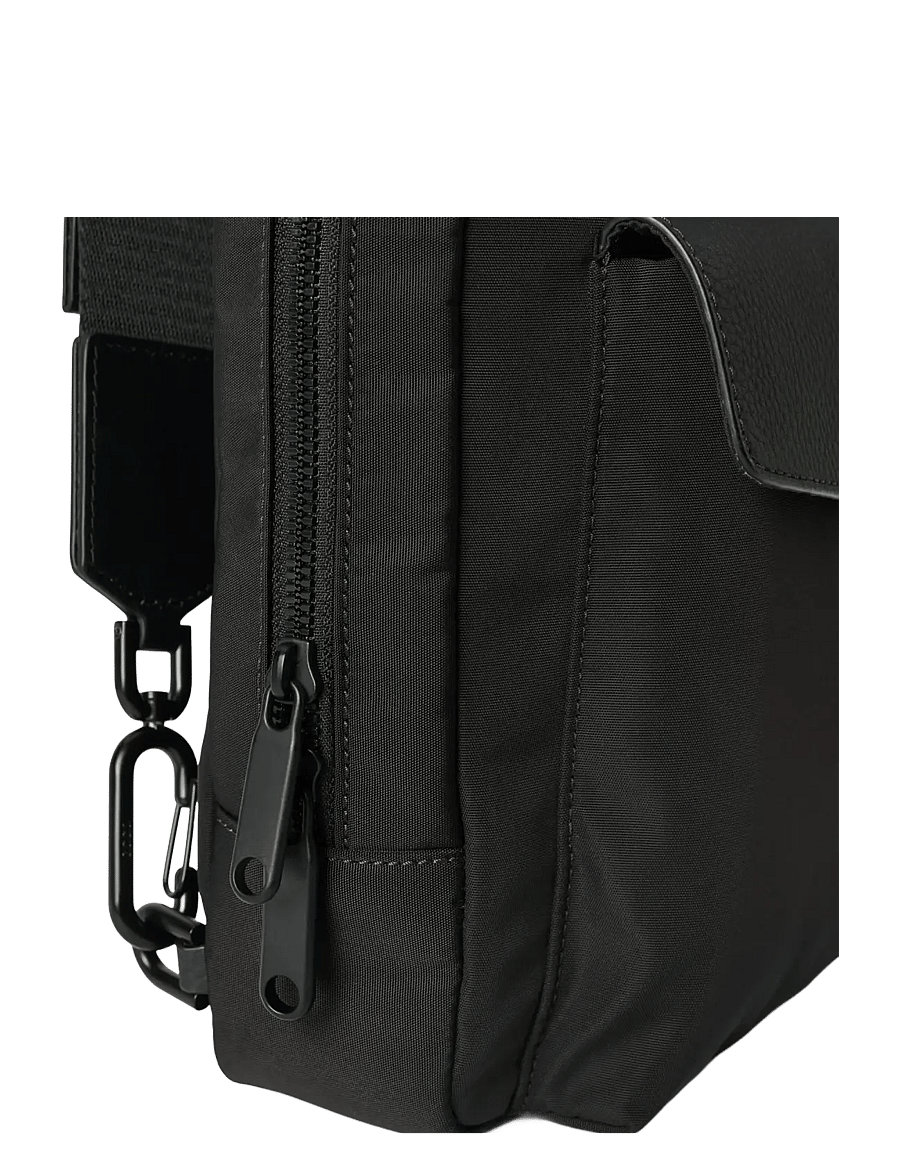 ECCO - ECCO Voyager x Body Sling - black - 5