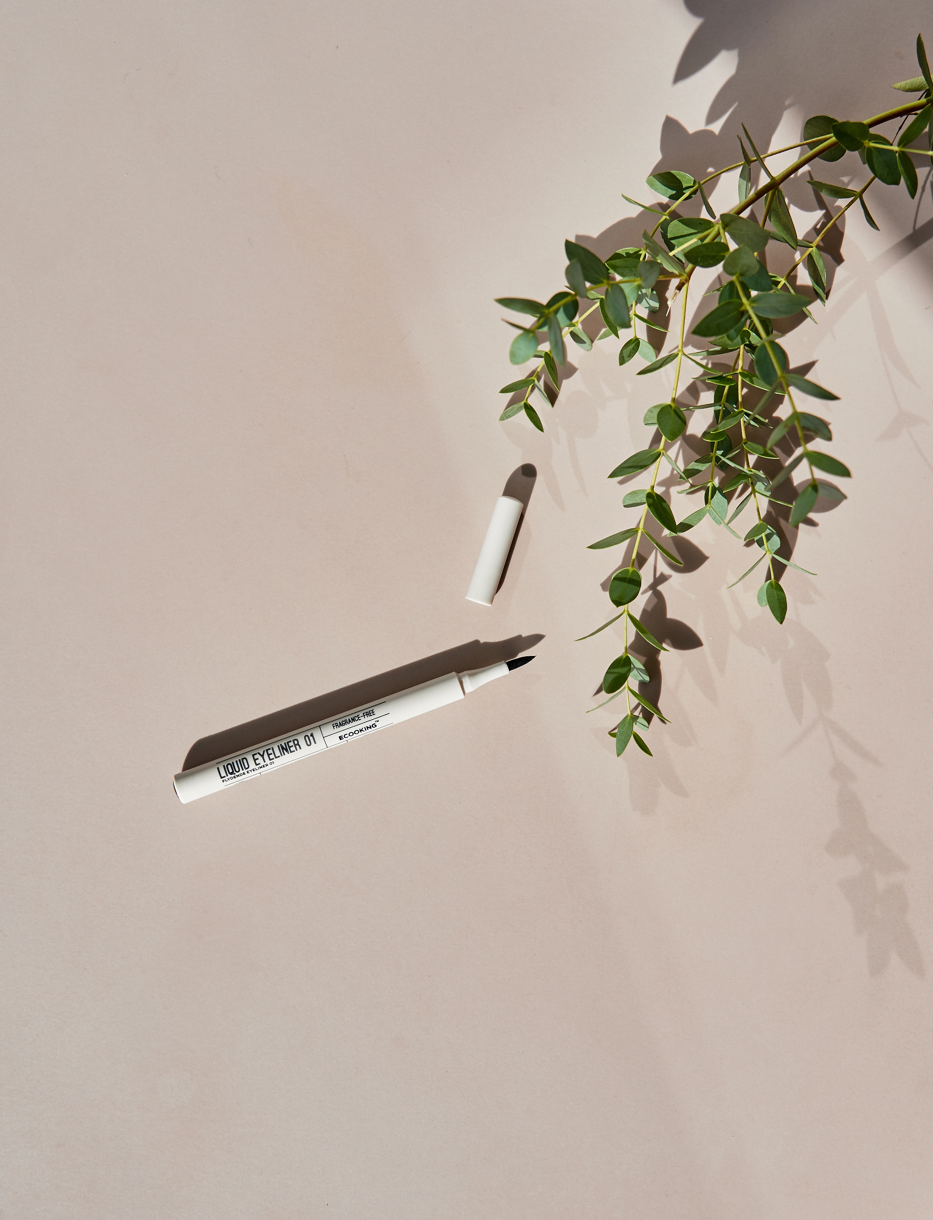 ECOOKING - Liquid Eyeliner 01 - sort - 2