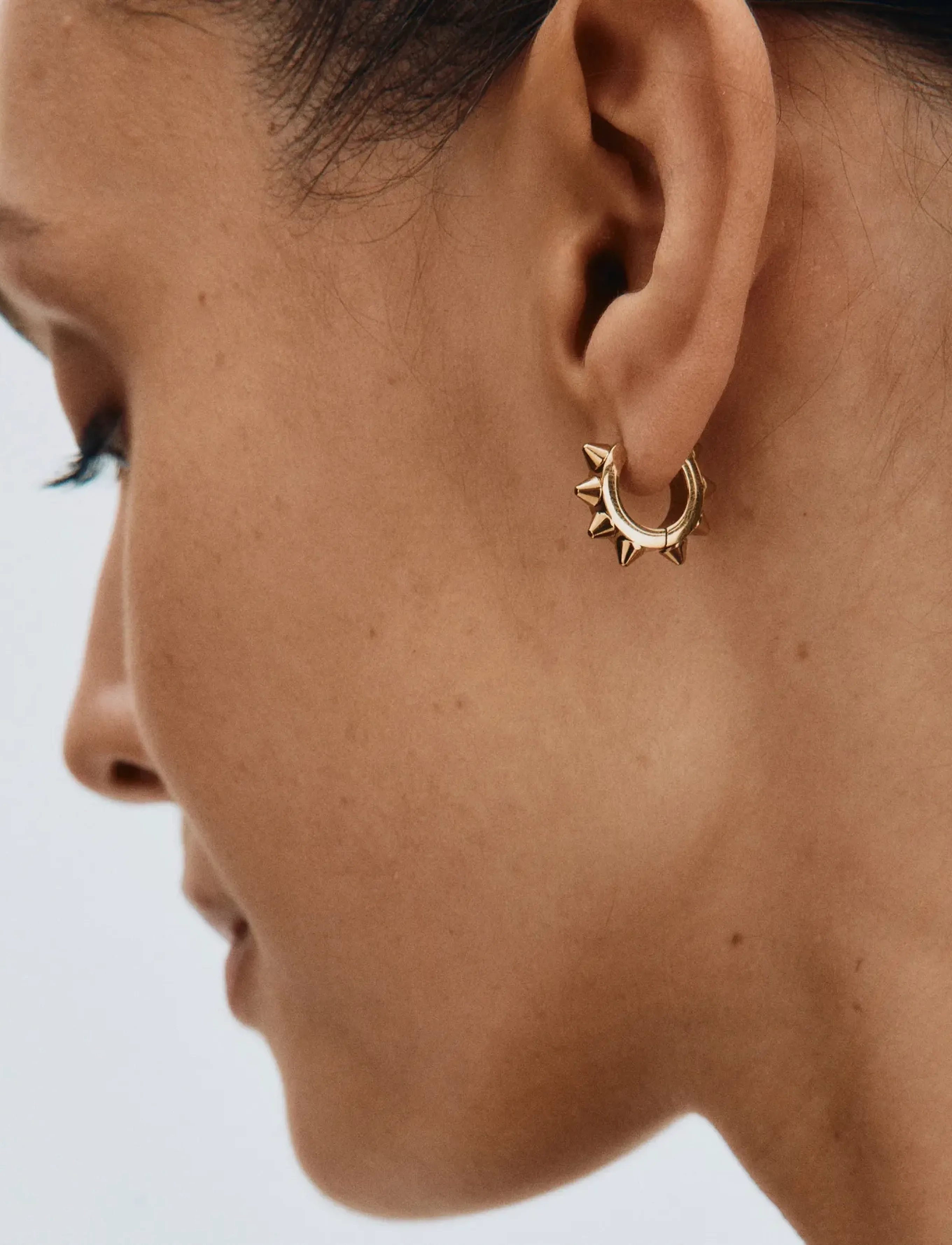Edblad Peak Hoops Icon M, One Size, Gold, Øreringe > Creoler, Dame