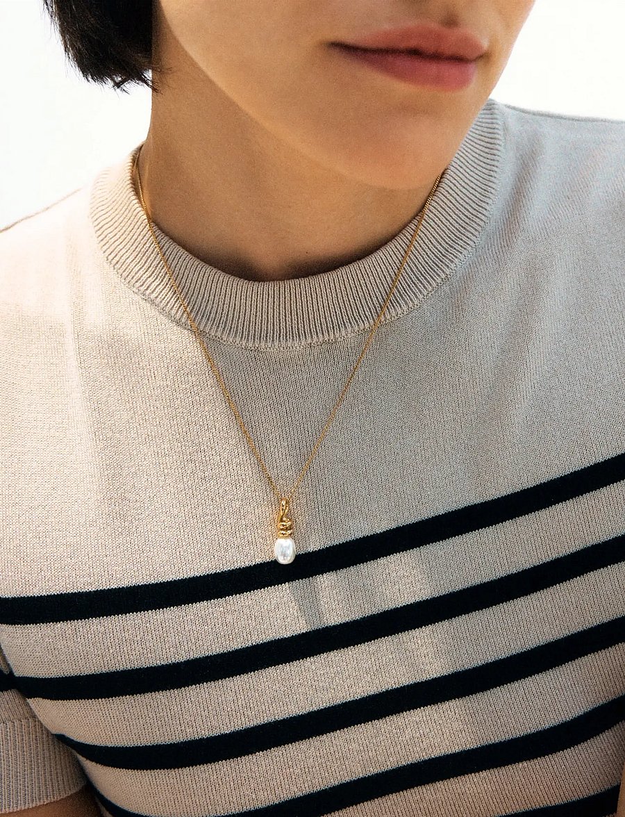 Edblad - Swivel Necklace Pearl S Gold - kaelaketid - gold - 0