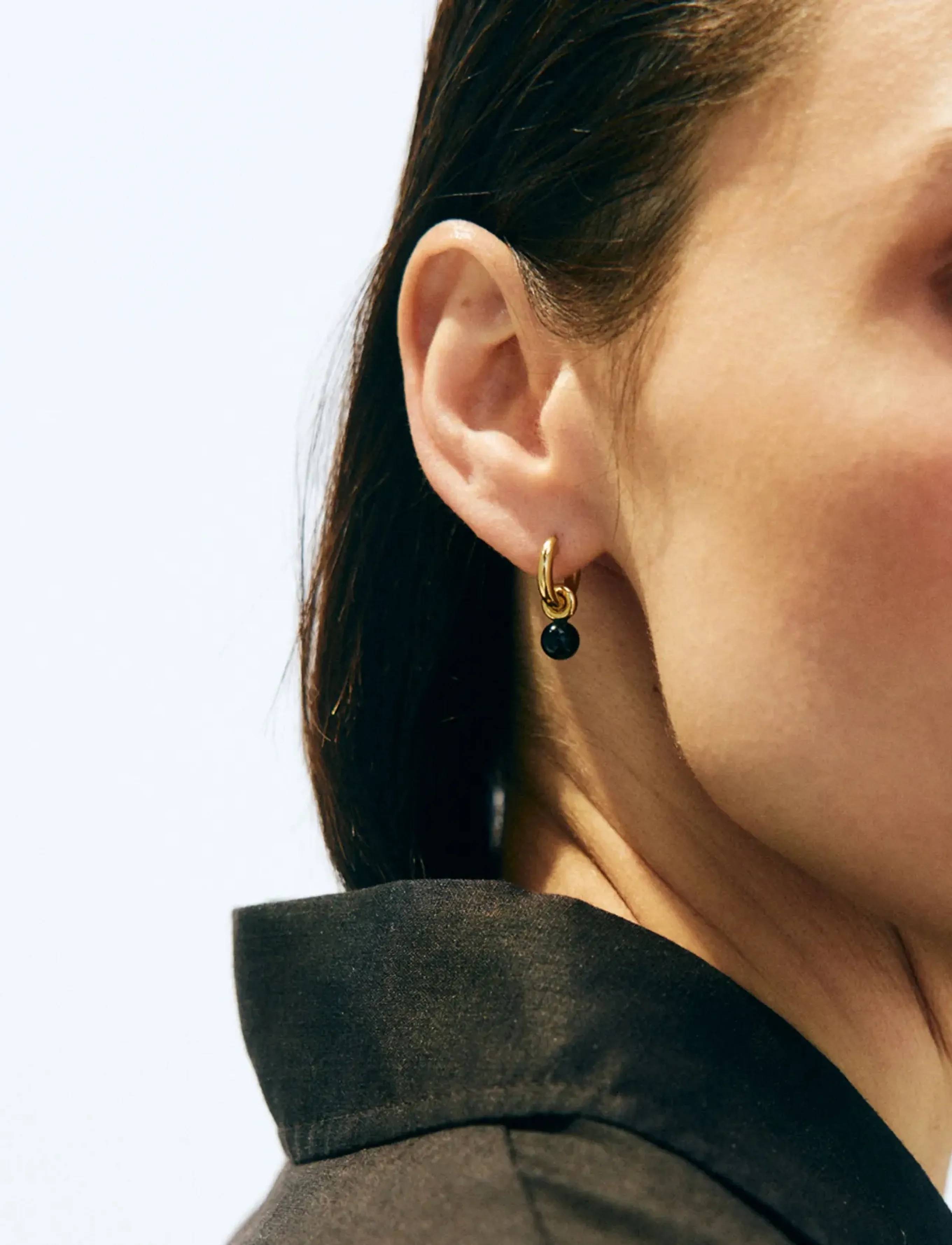 Edblad Aura Hoops S Gold/Black One Size, Kvinder, Dråbe Hoop Øreringe, Guld, Str: ONE SIZE