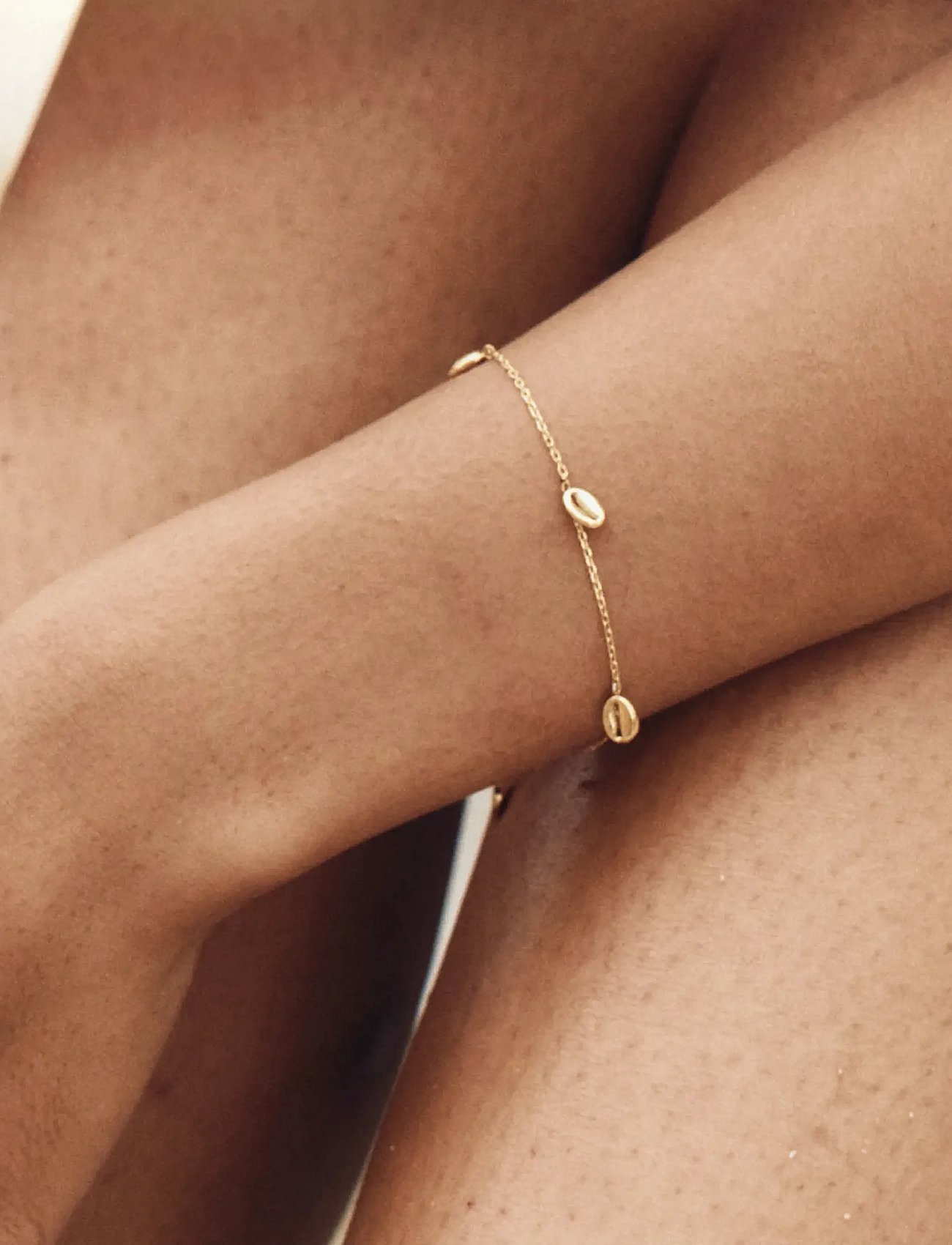 Coastal Bracelet Multi Gold One Size
