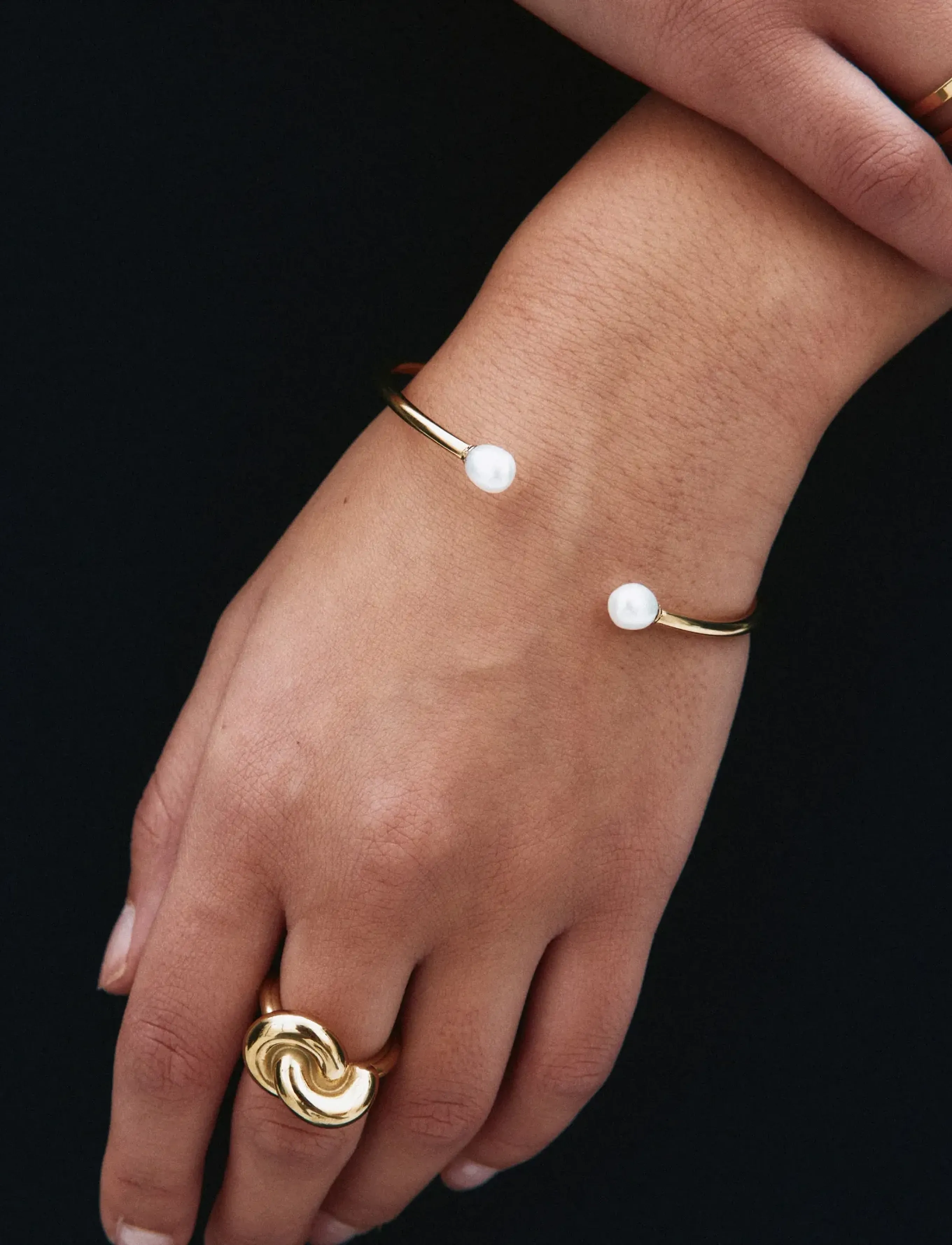 Edblad Lilian Bangle Gold, One Size, Gold, Armbånd > Armringe, Dame