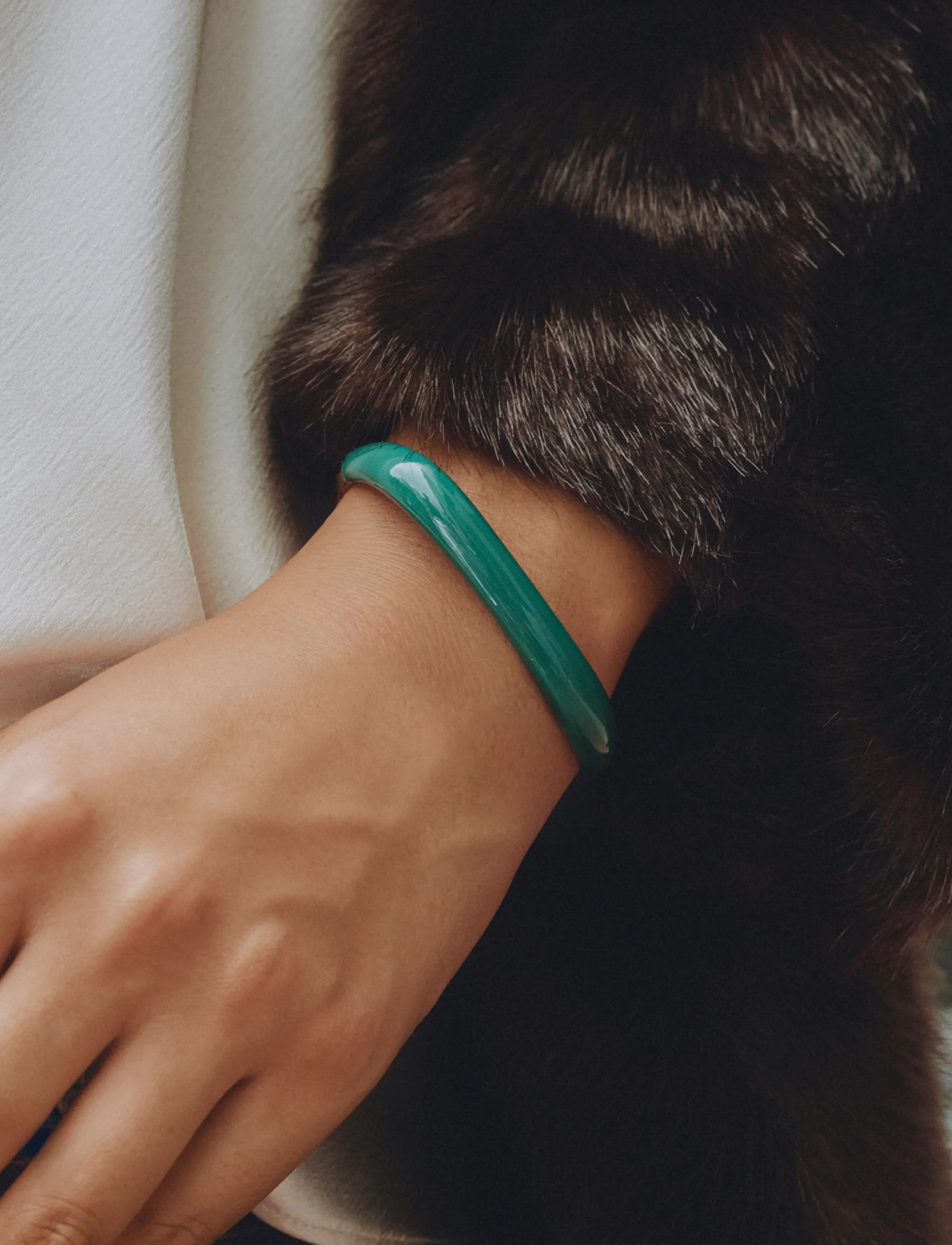 Edblad Lore Bangle Gold/Green, Kvinder, Armring, Guld, Str: L
