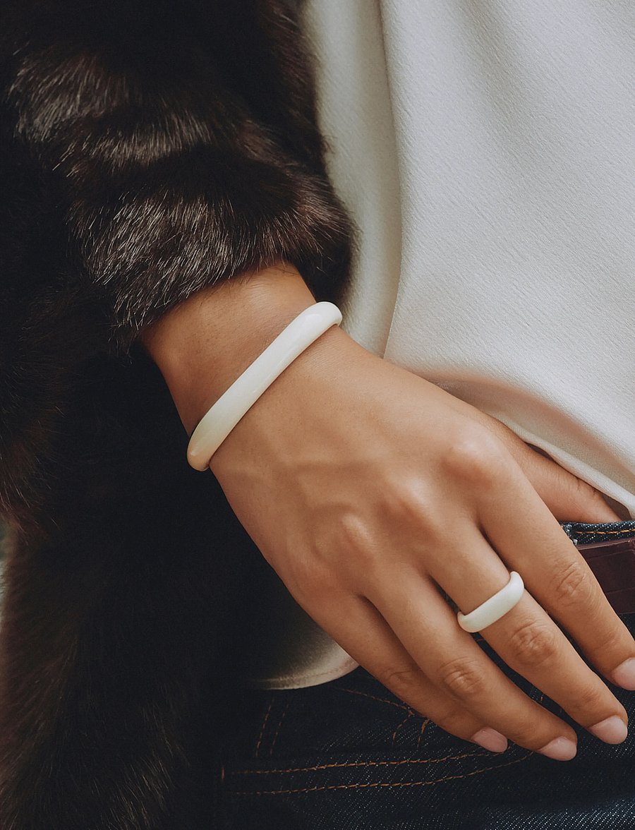 Edblad - Lore Bangle Gold/White - armringe - gold - 0
