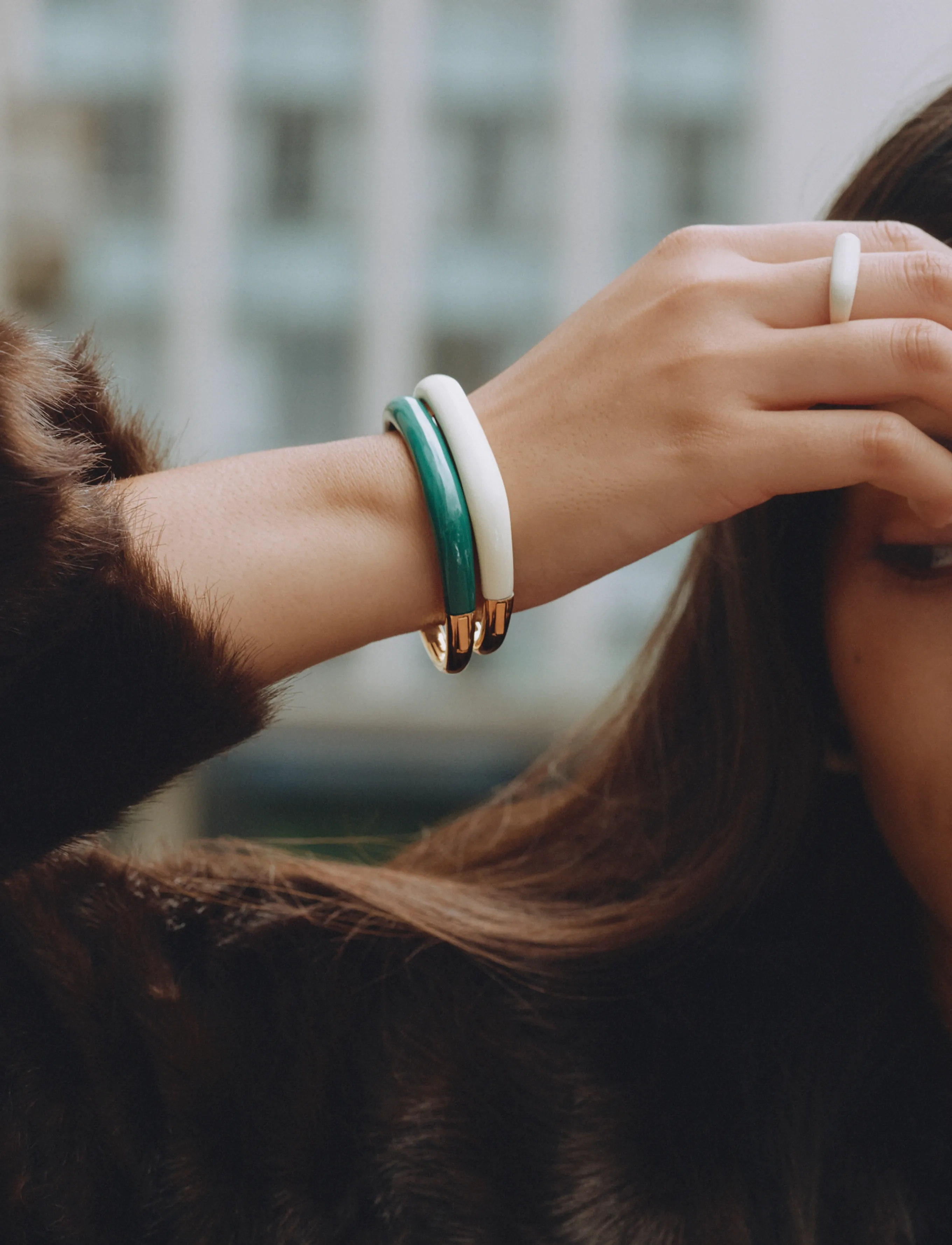 Edblad - Lore Bangle Gold/White - armringe - gold - 3