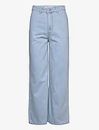 Chrissy Jeans - LIGHT BLUE + FLOWER EMBROIDERY