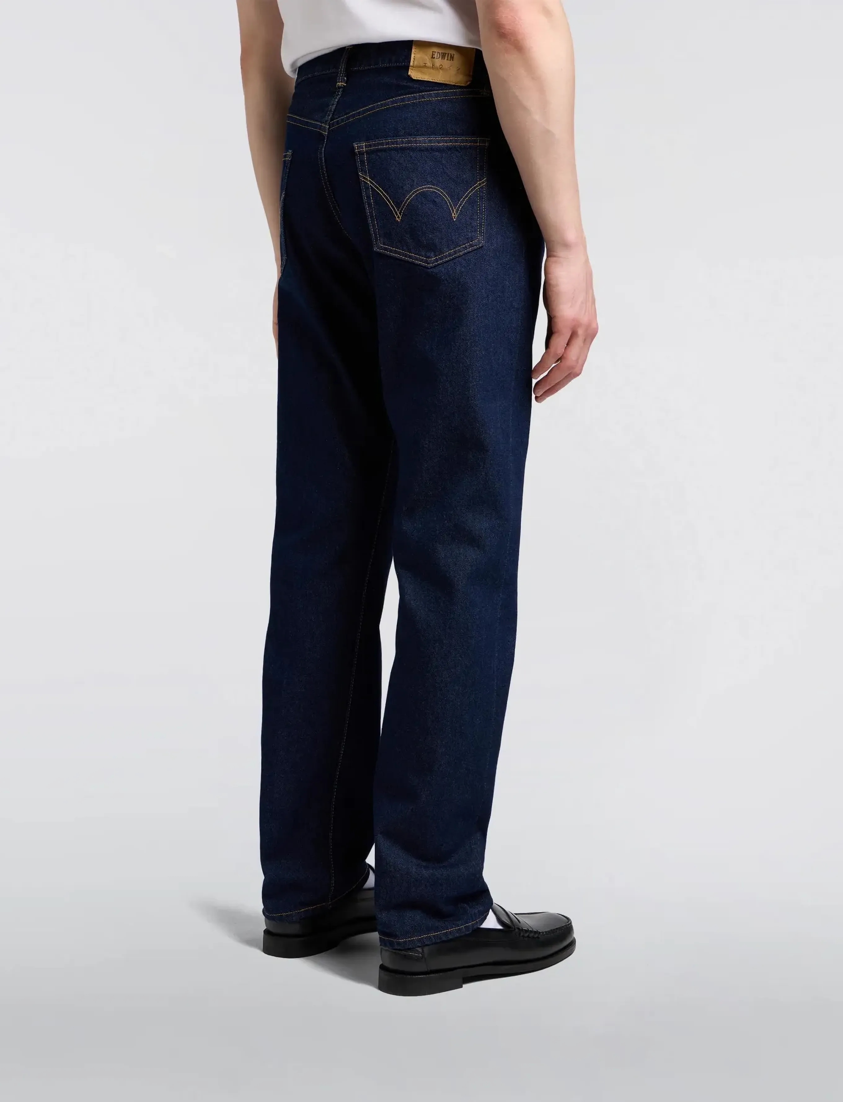 Edwin - Regular Straight Jeans-Blue - Rinsed - regular jeans - blue - 4