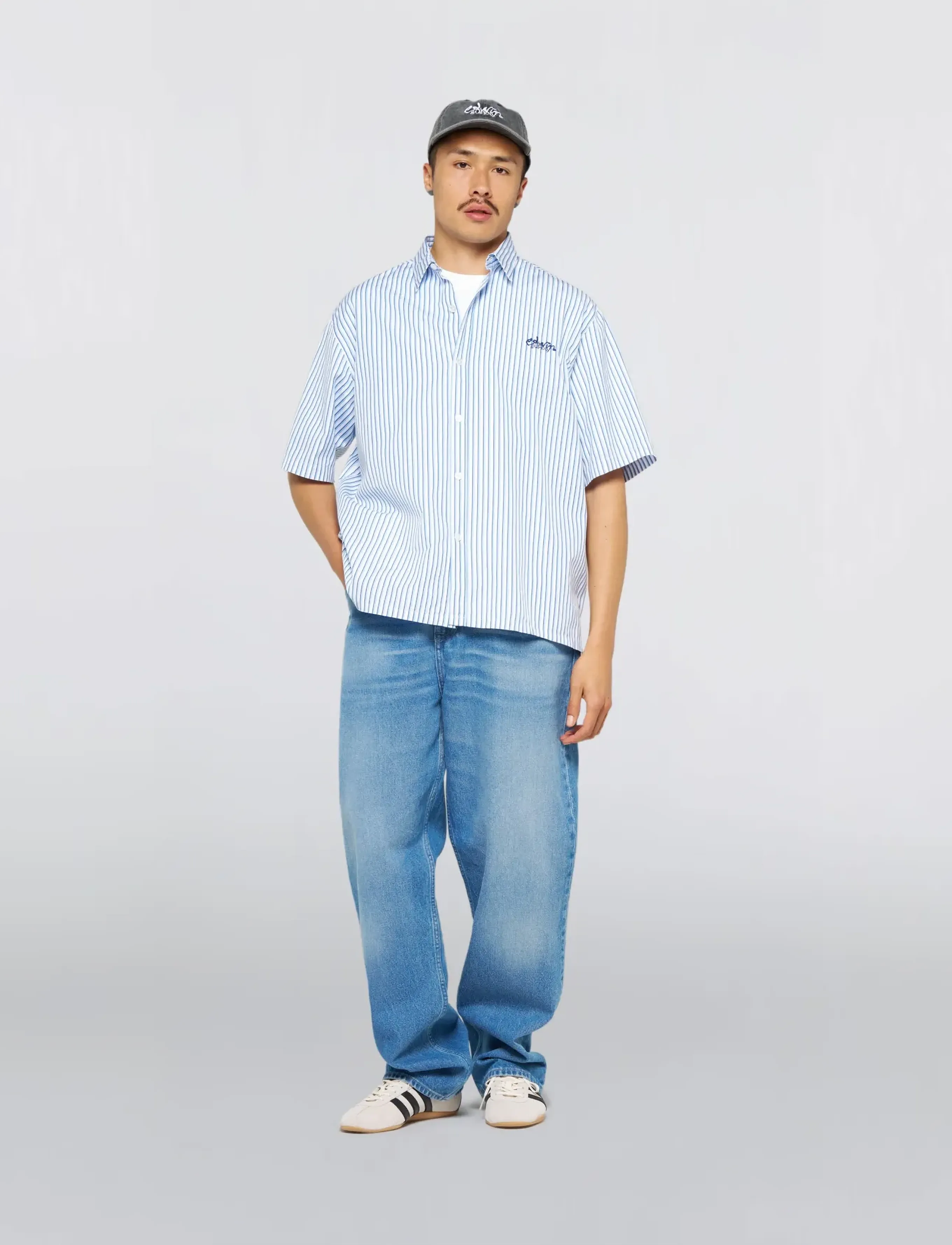 Edwin - Toledo Shirt Ss-White/Blue - basic shirts - white - 4