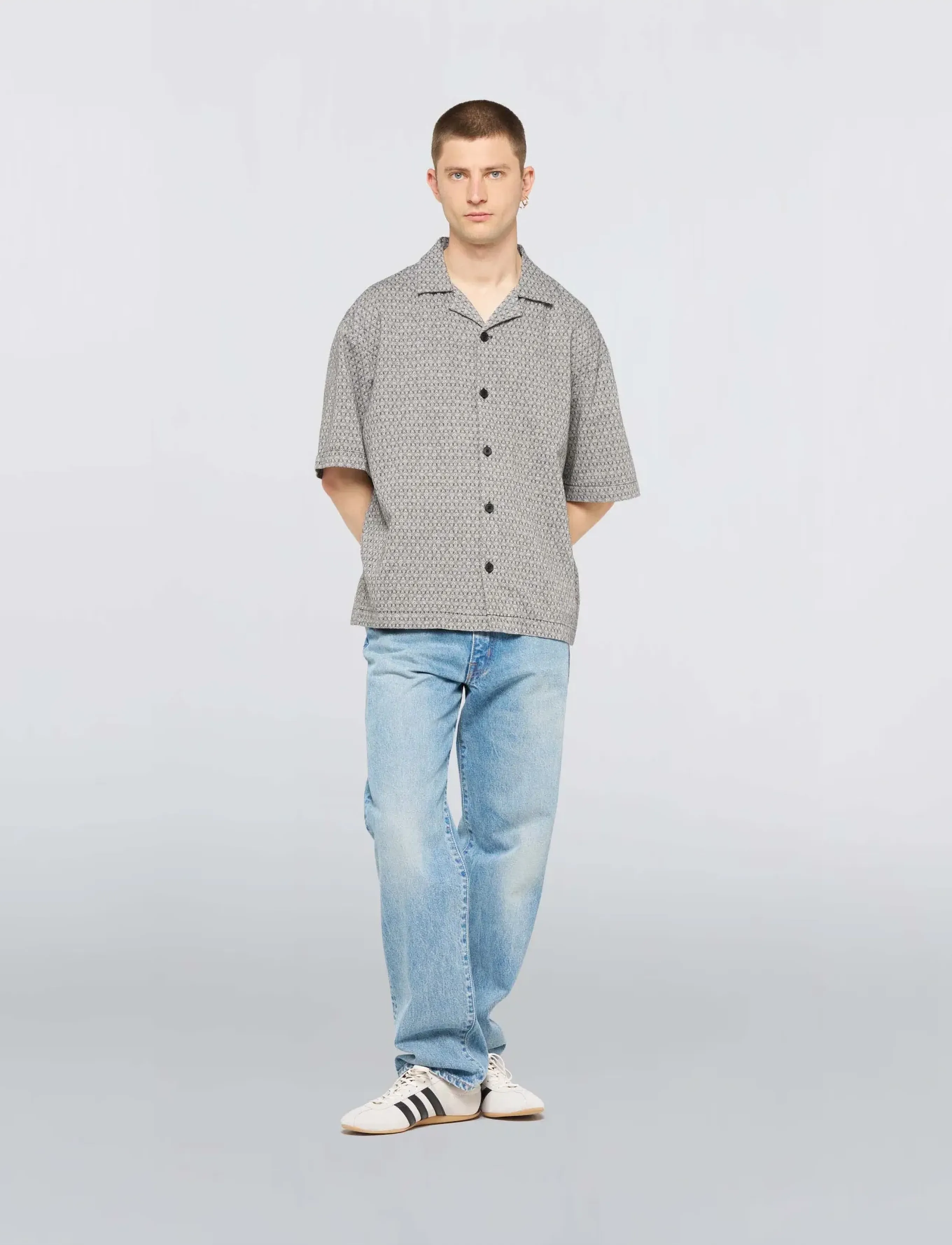 Edwin Saga Shirt Ss-Black/White, S, Shirts, Grau - Short-sleeved Männerswear