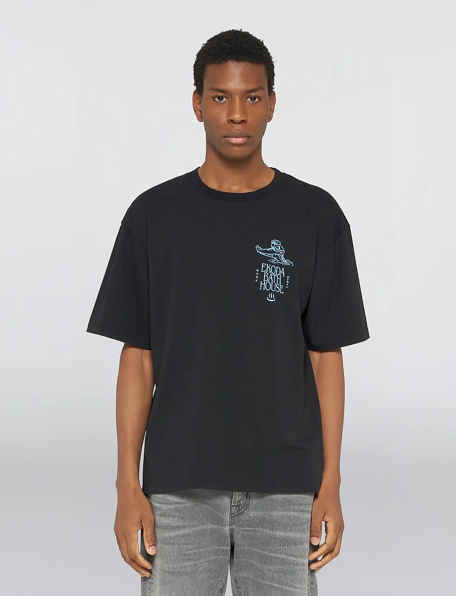 Edwin - Ekoda Bath House T-Shirt - Black - lühikeste varrukatega t-särgid - black - 0