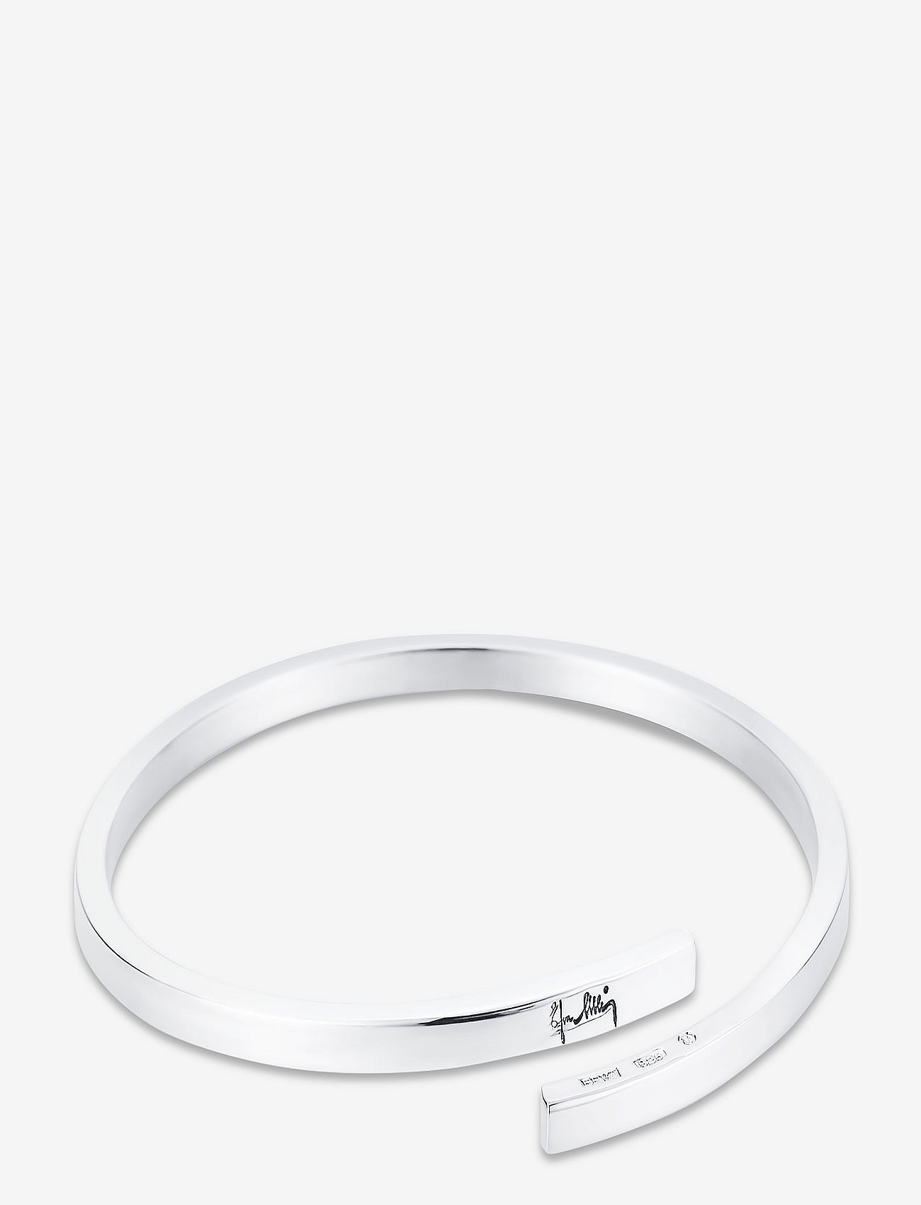 Twist around cuff
