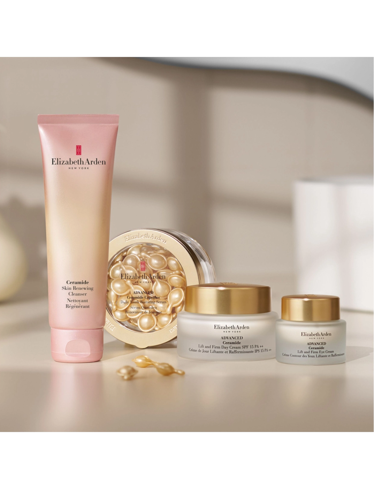 Elizabeth Arden - Ceramide Skin renewing cleanser 125 ml - foaming cleanser - clear - 5