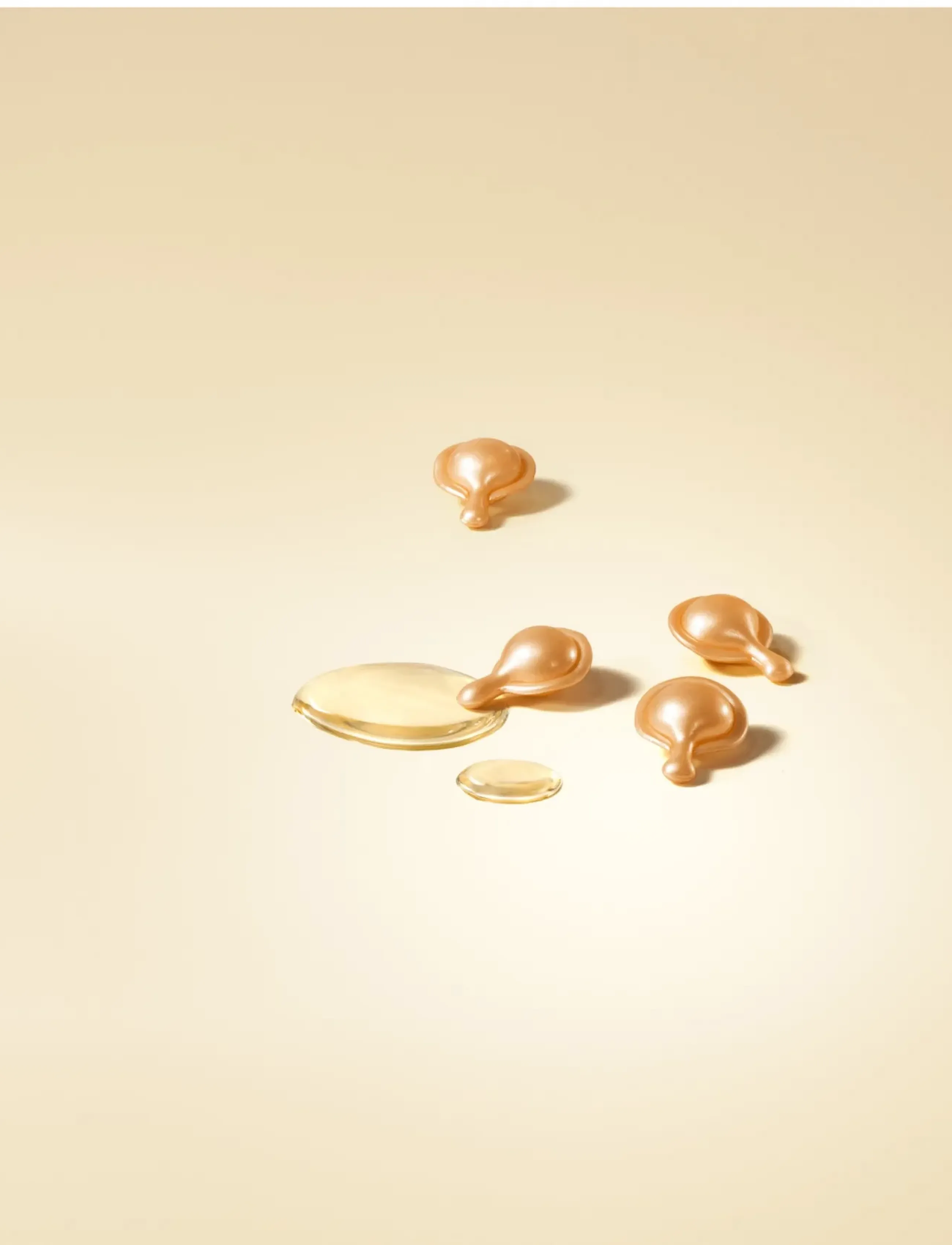 Elizabeth Arden - Ceramide Capsules Daily youth restoring serum 30 pcs 14 ml - serum & olier - clear - 2
