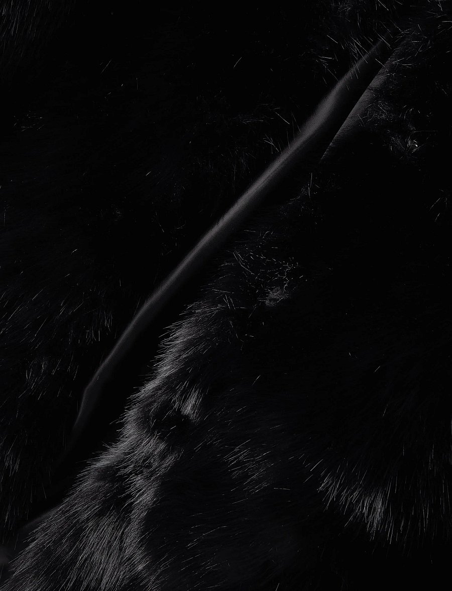 ella&il - Tora Fake Fur Jacket - faux fur jakker - black - 4