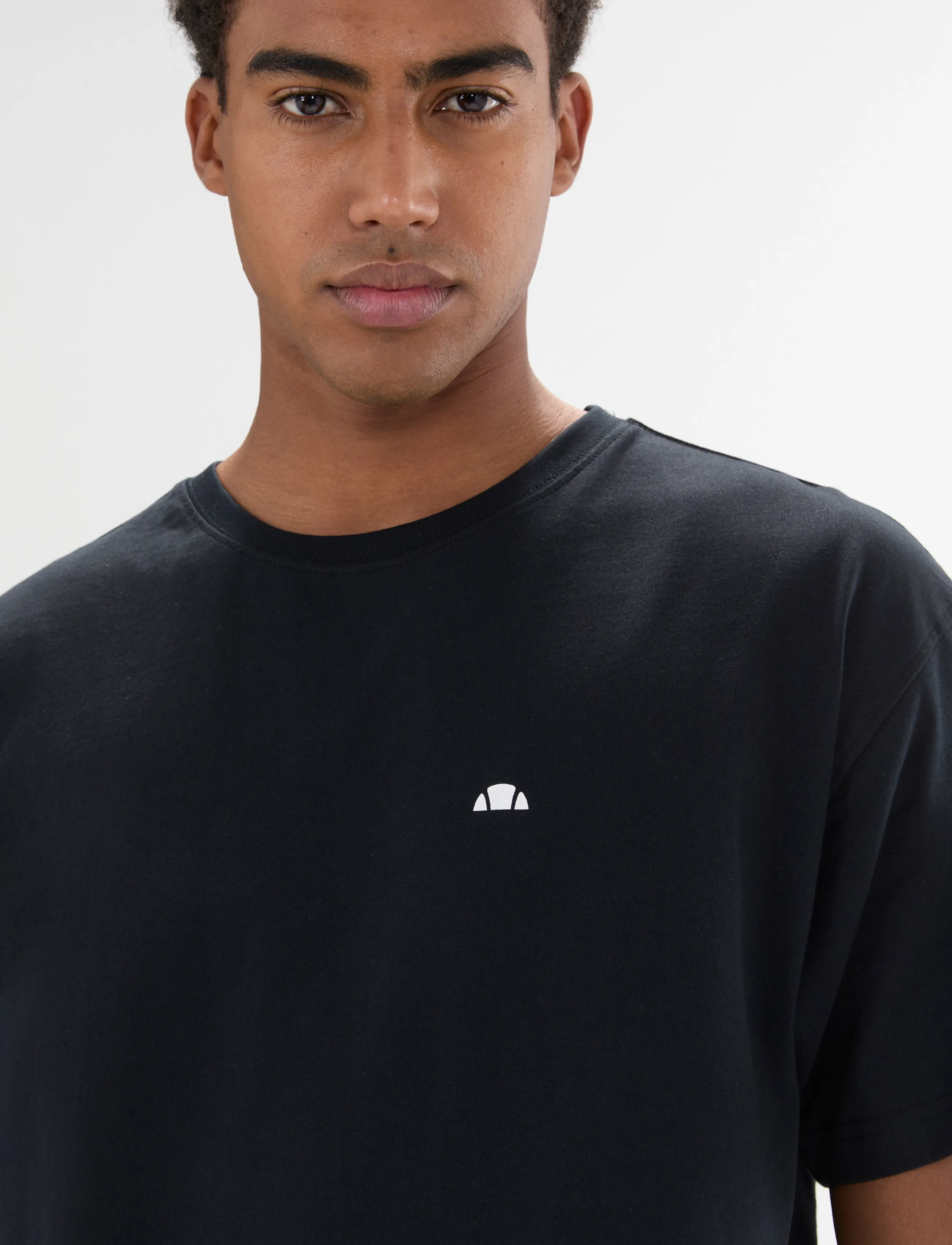 Ellesse LEONARDOS TEE - Kleidung - BLACK / black