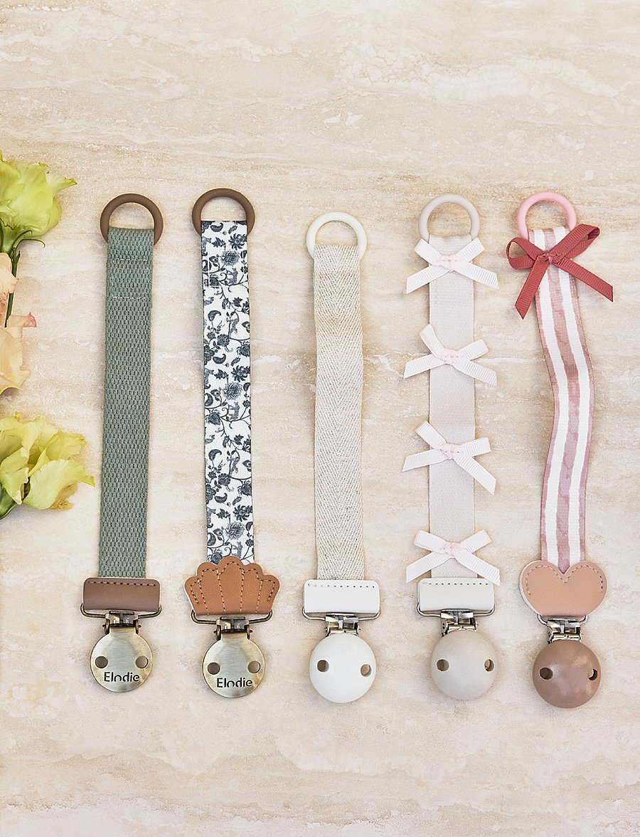 Elodie Details - Pacifier Clip Wood - All About Bows - all about bows - 0