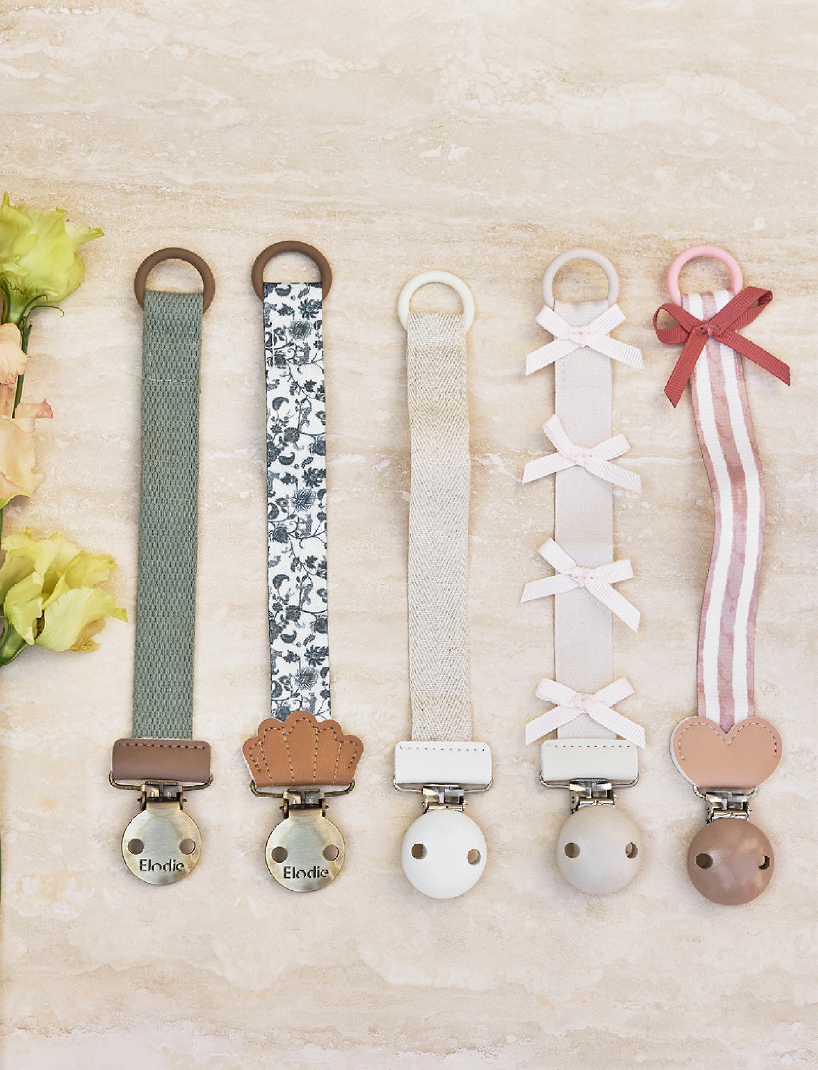 Elodie Details Pacifier Clip Wood Candy Stripes, One Size, Pacifiers & Accessories, Rosa - Clips, Kinder