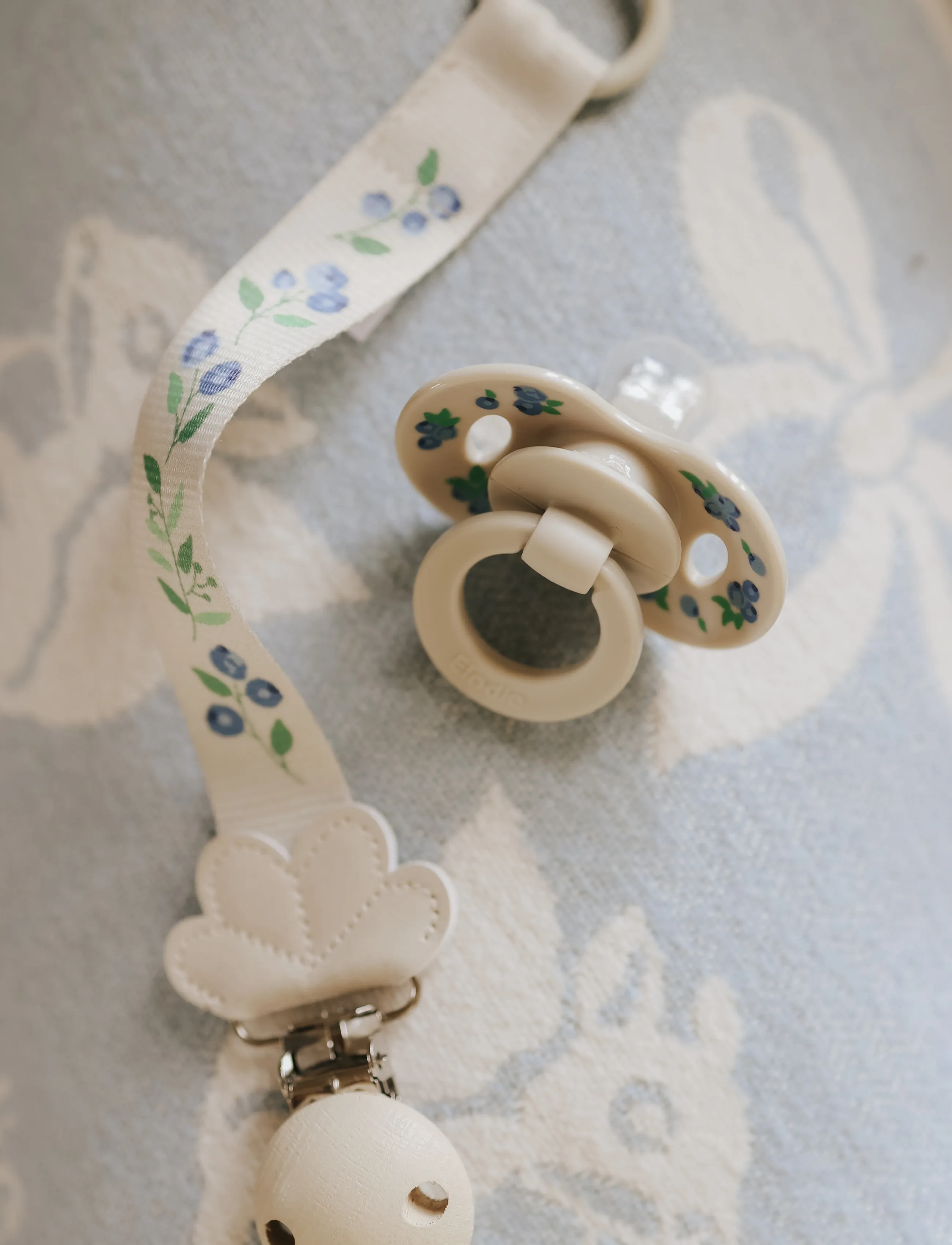 Elodie Details - Pacifier Clip Wood Blueberry Bliss - blueberry bliss - 3