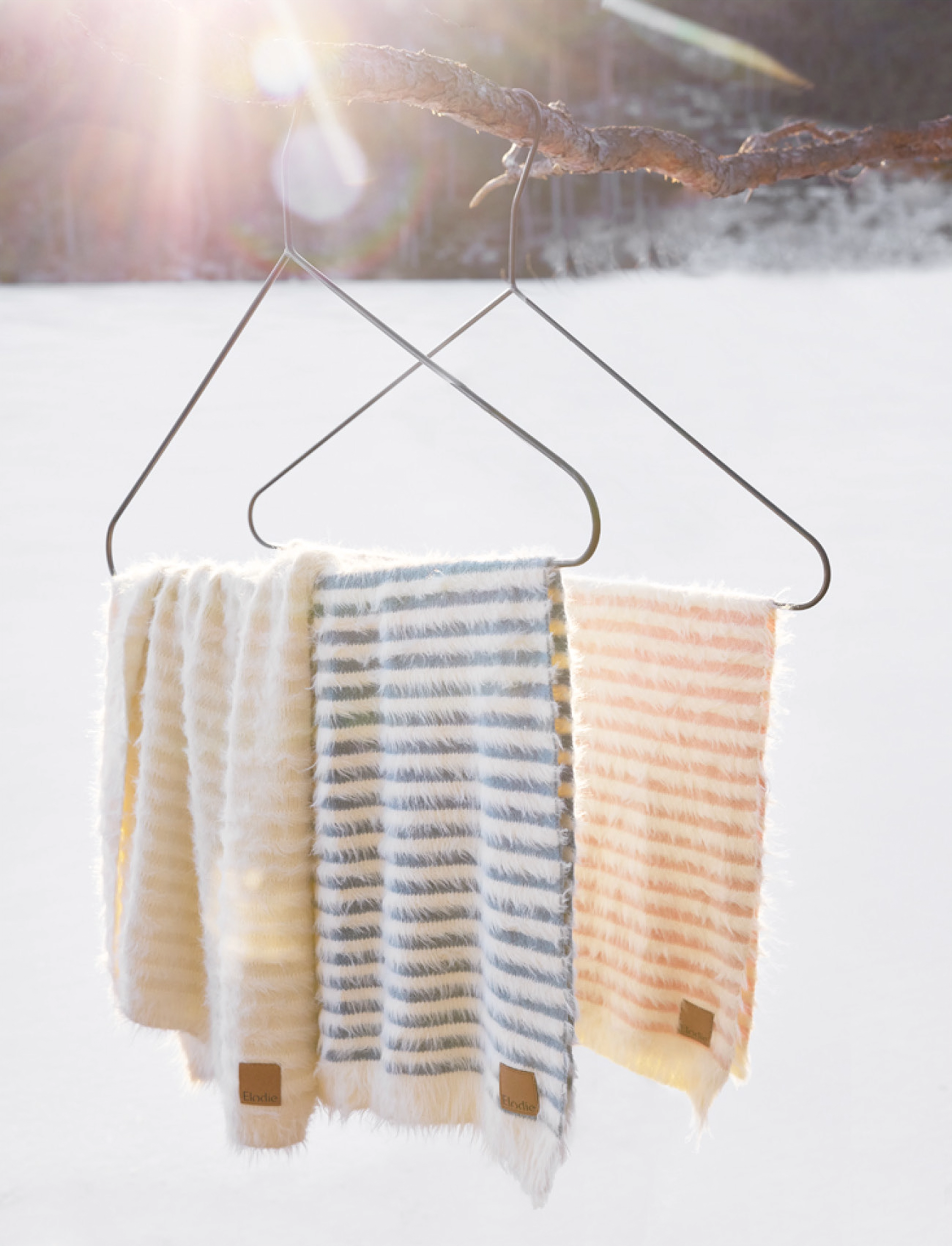 Elodie Details - Furry Knit Blanket - Berry Blue - couvertures pour bébé - berry blue - 4