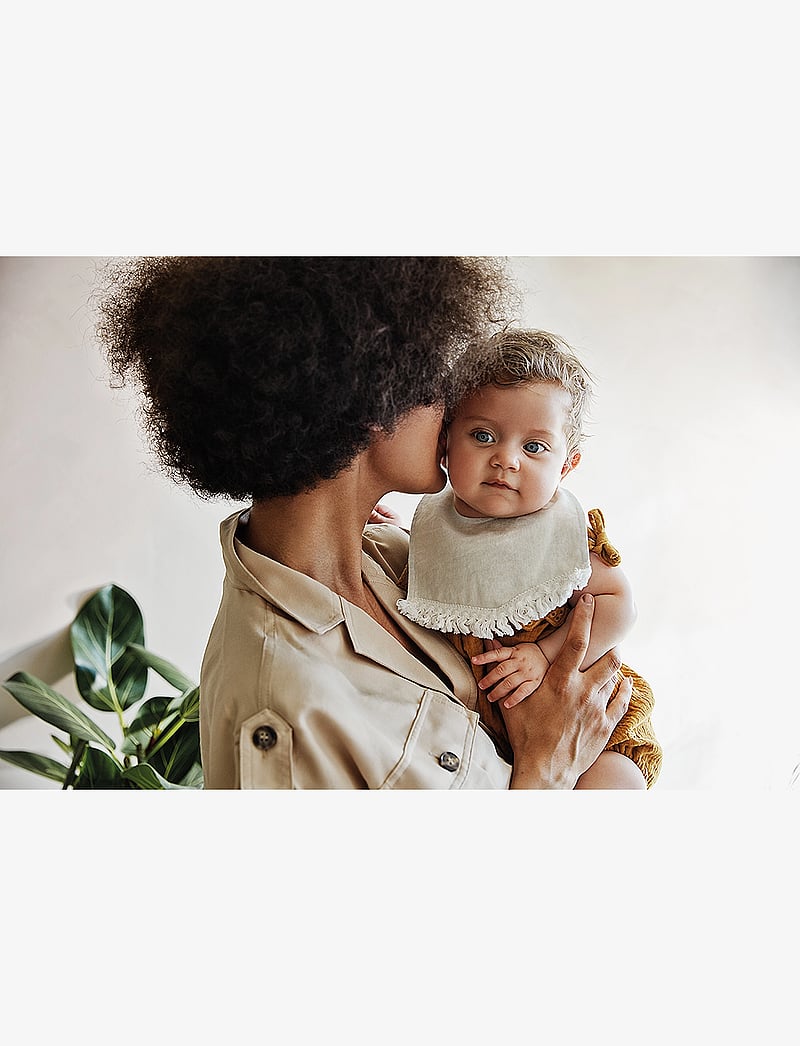 Elodie Details - DryBib - Lilly White - Ärmlösa haklappar - off white - 1