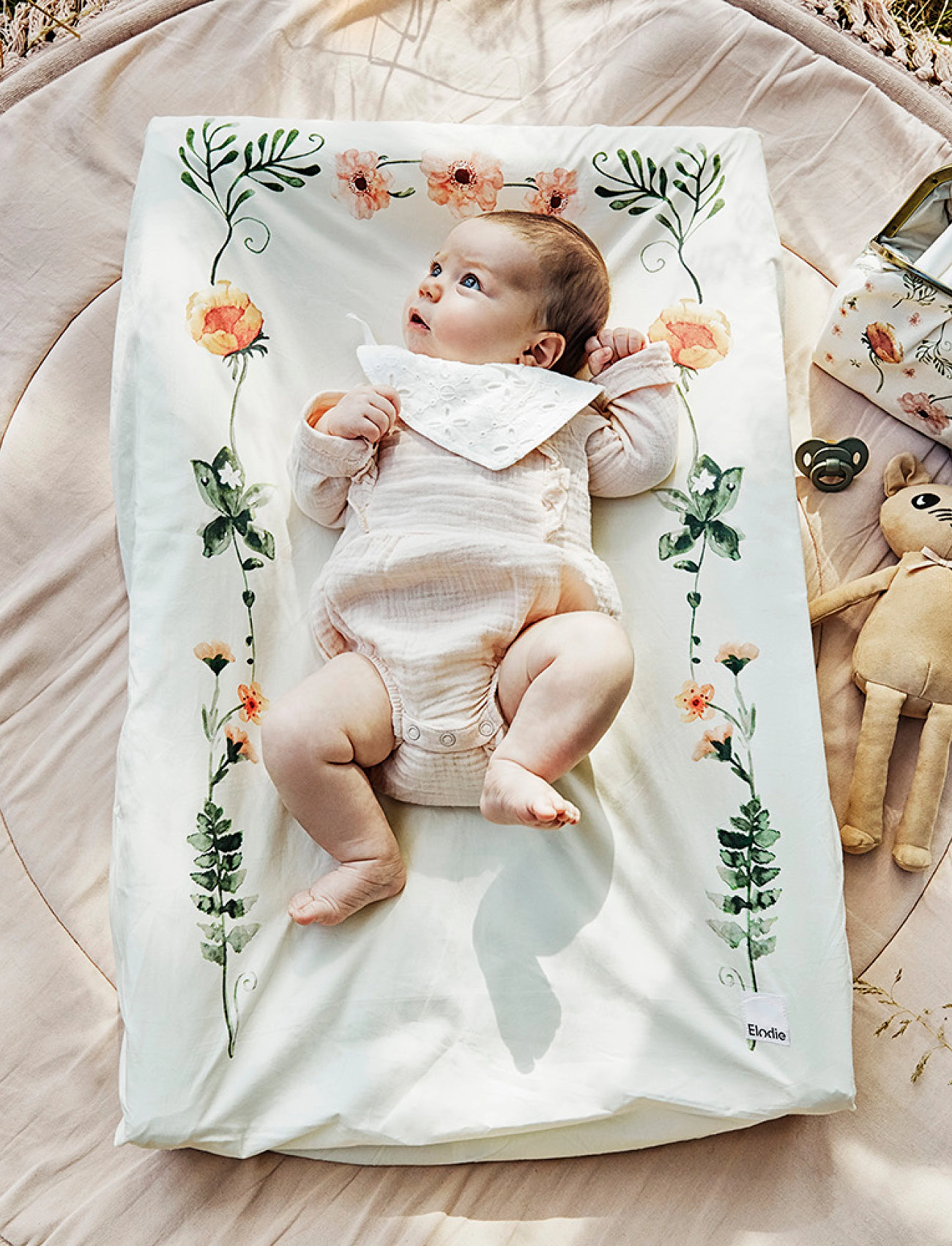 Elodie Details Drybib Embroidery Anglaise, One Size, Care & Hygiene, Weiß - Dry Bibs, Kinder