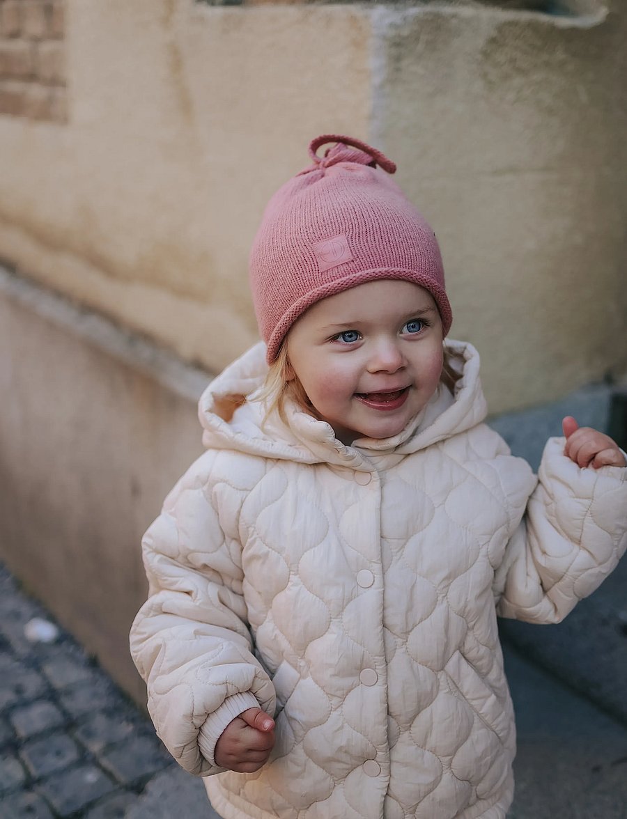 Elodie Details - Furry Knit Beanie Rosy Bow 2-3yr - beanies - rosy bow - 3
