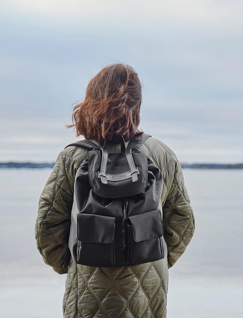 Elodie Details - Changing Bag Backpack City - Black - mähkmekotid - black - 0