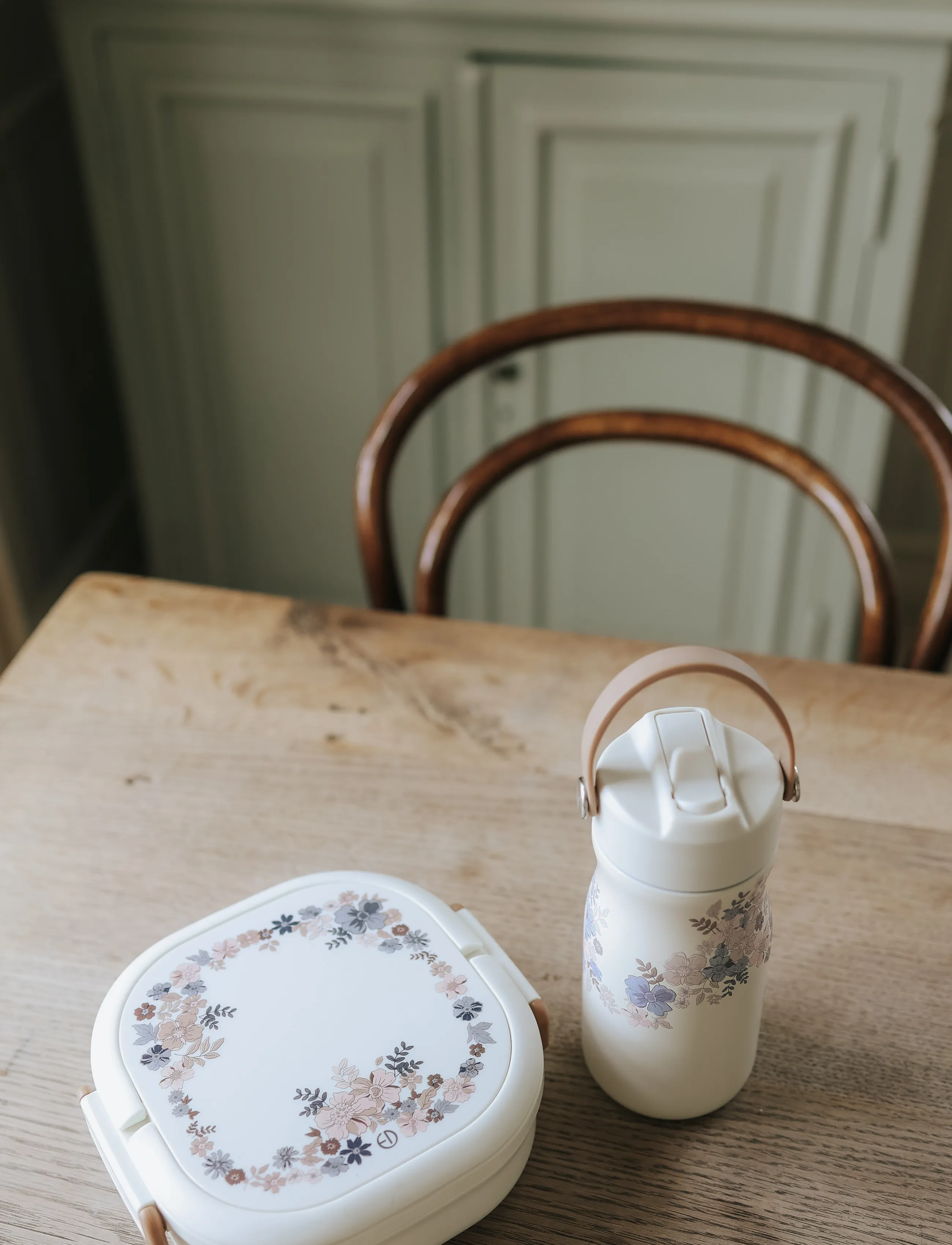 Elodie Details Lunch Box Blue Garden, One Size, Cream, Baby Feeding > Baby Food Containers, Børn