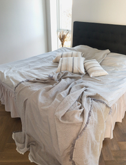 ELVANG - Daisy sengeteppe - soveværelsestekstiler - grey - 6