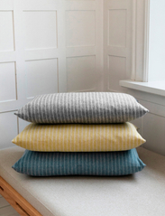 ELVANG - Stripes cushion 40x60cm - pudebetræk - light yellow - 1