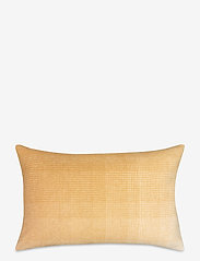 ELVANG - Horizon cushion cover - pynteputer - yellow ocher - 0