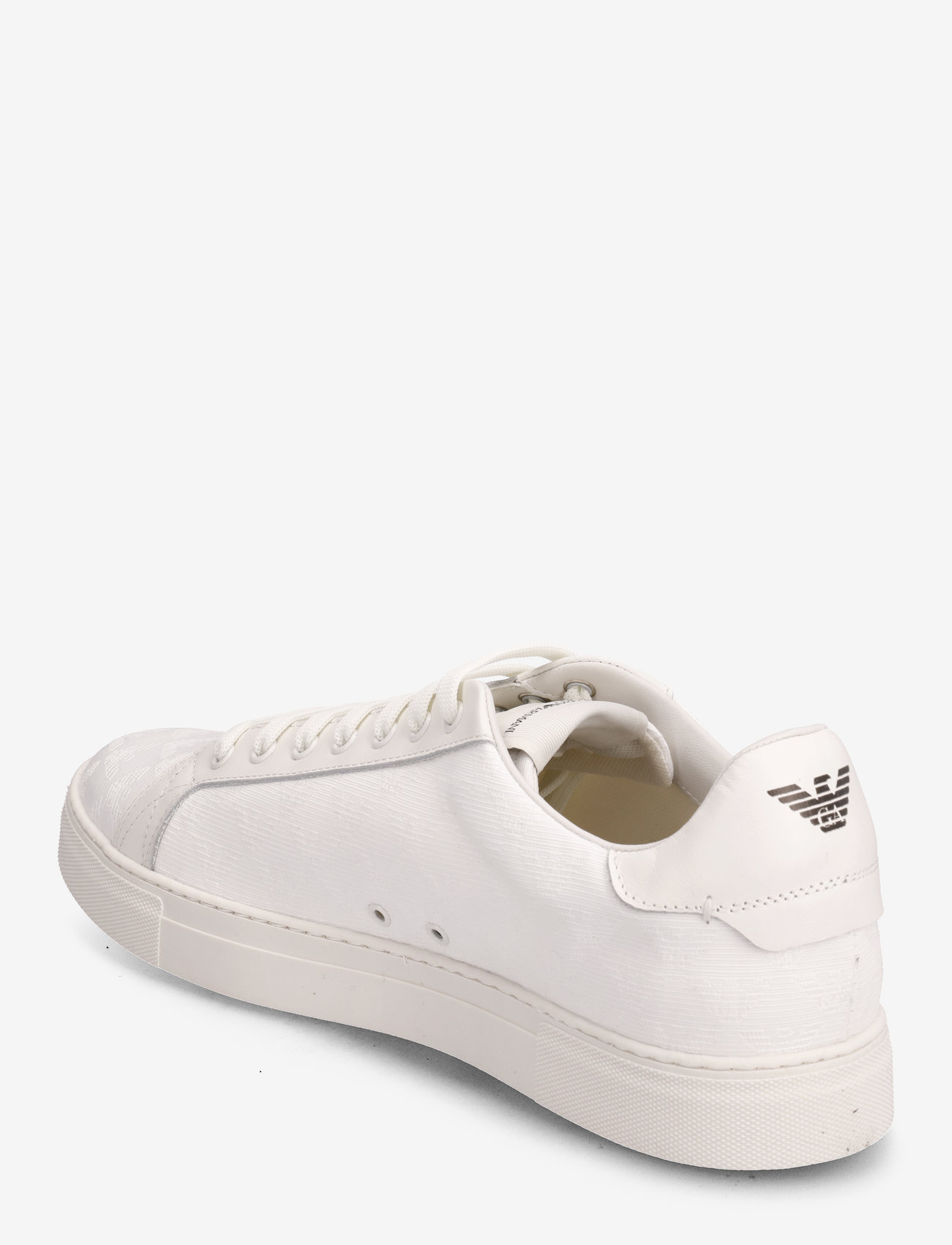 flyde over månedlige bevægelse Emporio Armani Sneaker (Off White-off White), 720 kr | Stort udvalg af  designer mærker | Booztlet.com