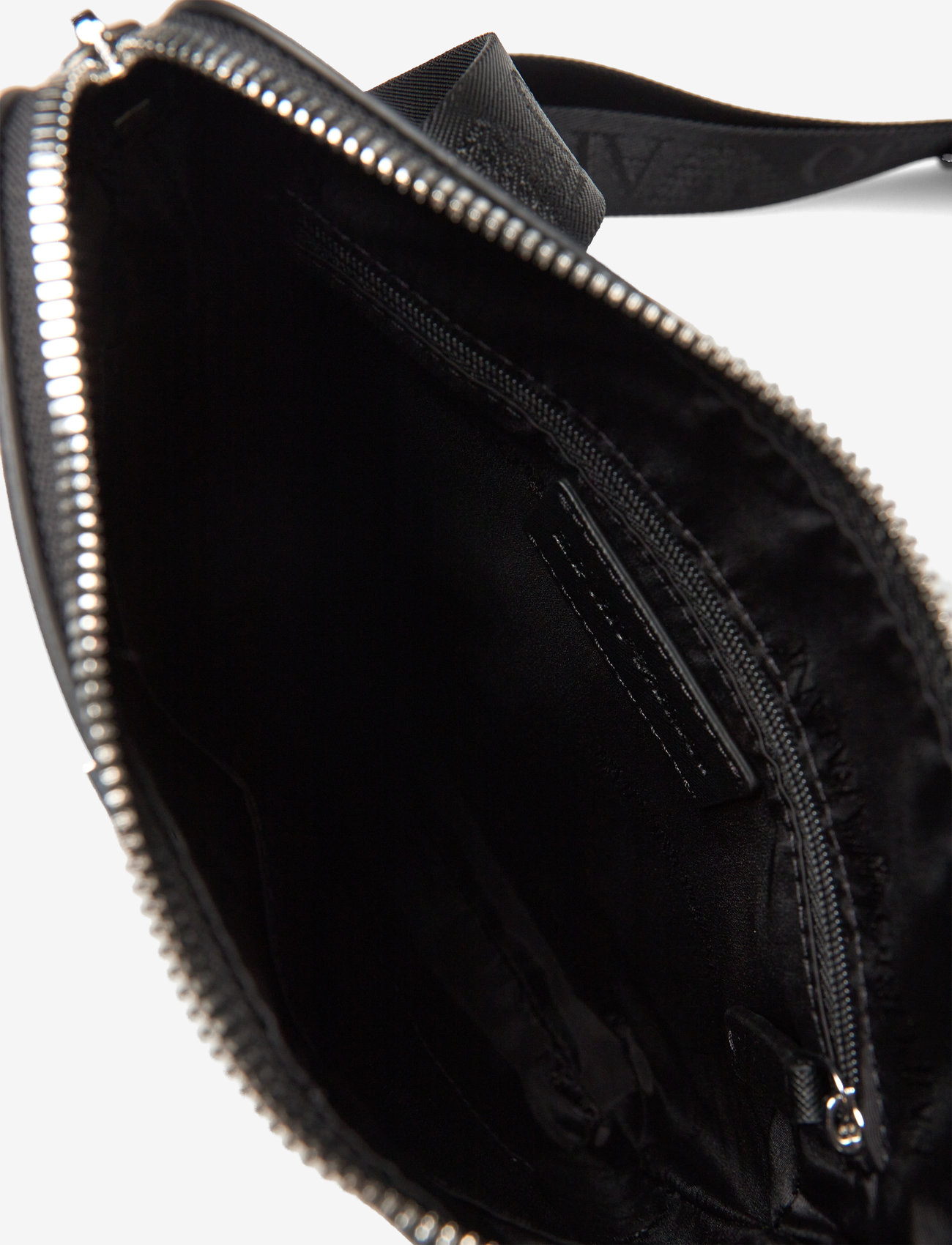 Emporio Armani - MESSENGER BAG - black - 4