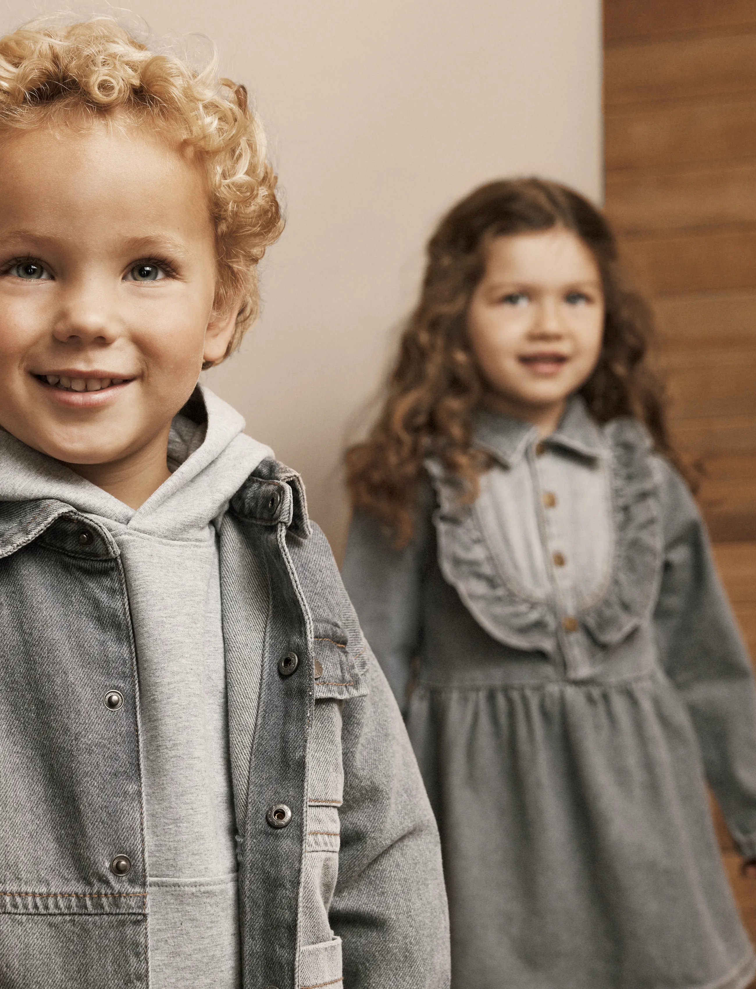 En Fant - Dress Denim - langärmelige freizeitkleider - light grey denim - 0