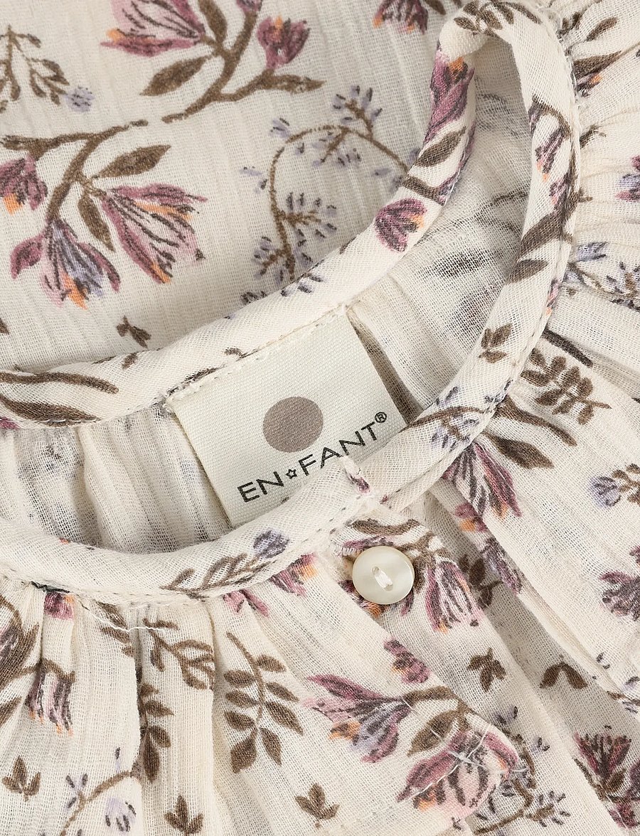 En Fant - Dress NS Floral Woven - Ärmellose freizeitkleider - eggnog - 2