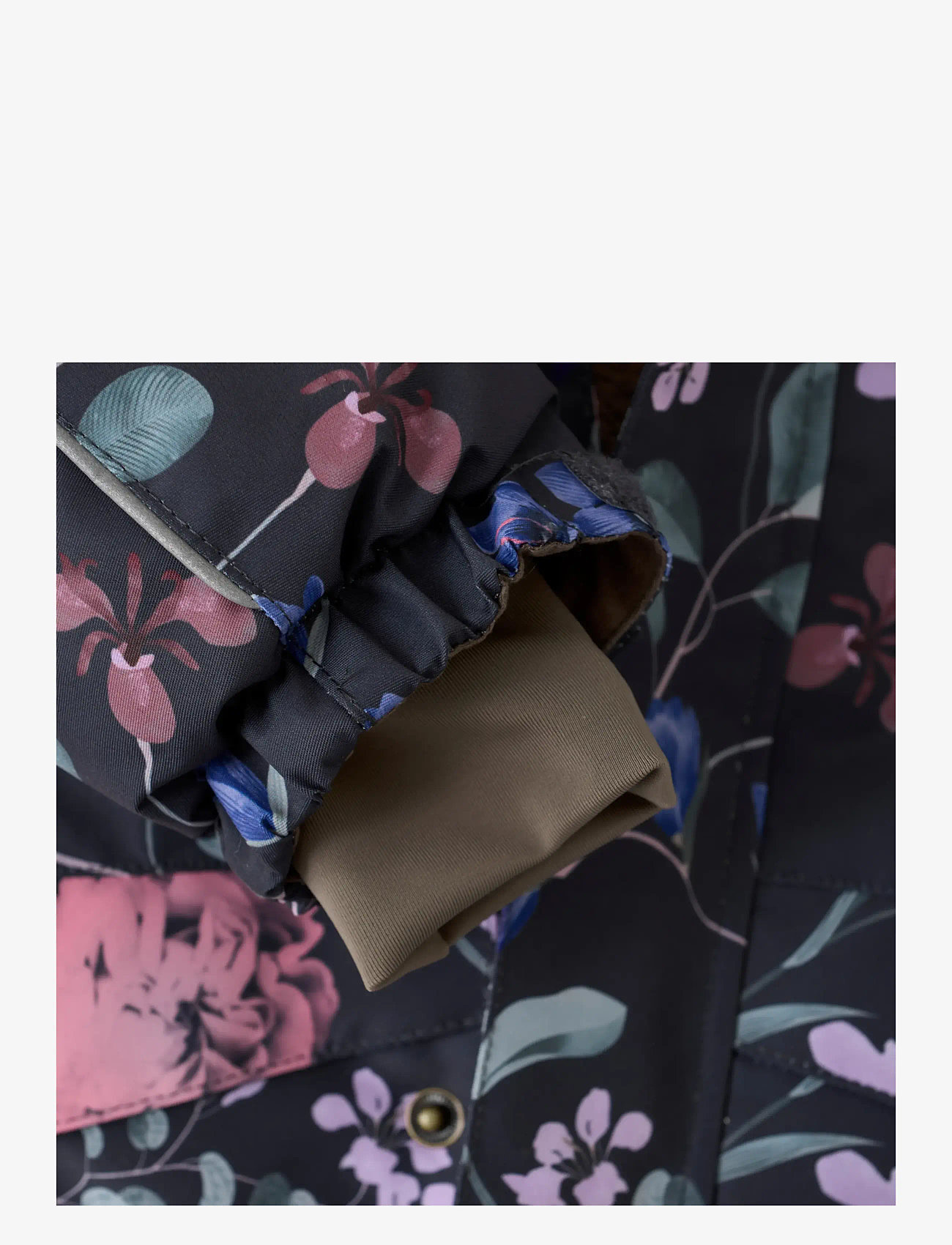 En Fant - Jacket W. Frills AOP - skijacken - ebony - 2