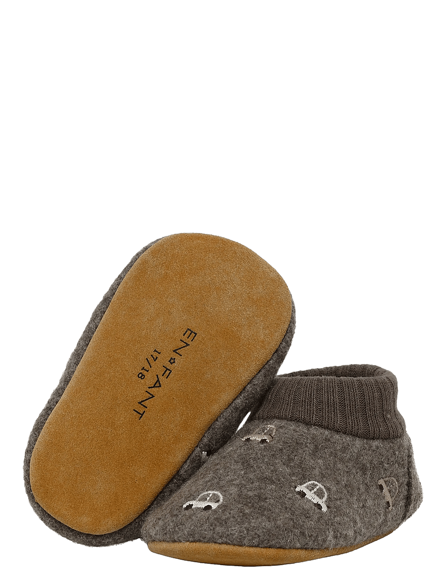 En Fant - Wool Slippers w. Embroidery - babystrikstøvler - walnut - 2