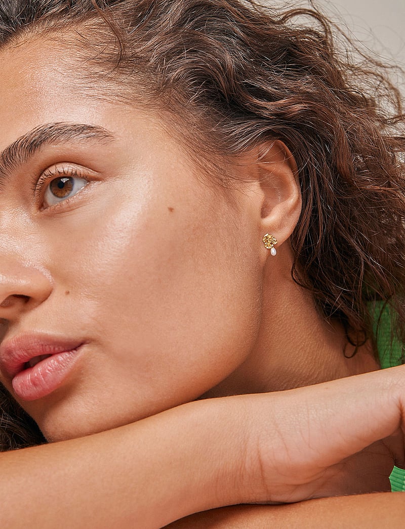 Enamel Copenhagen - Mio Pearl Studs - perleøredobber - pearls - 0