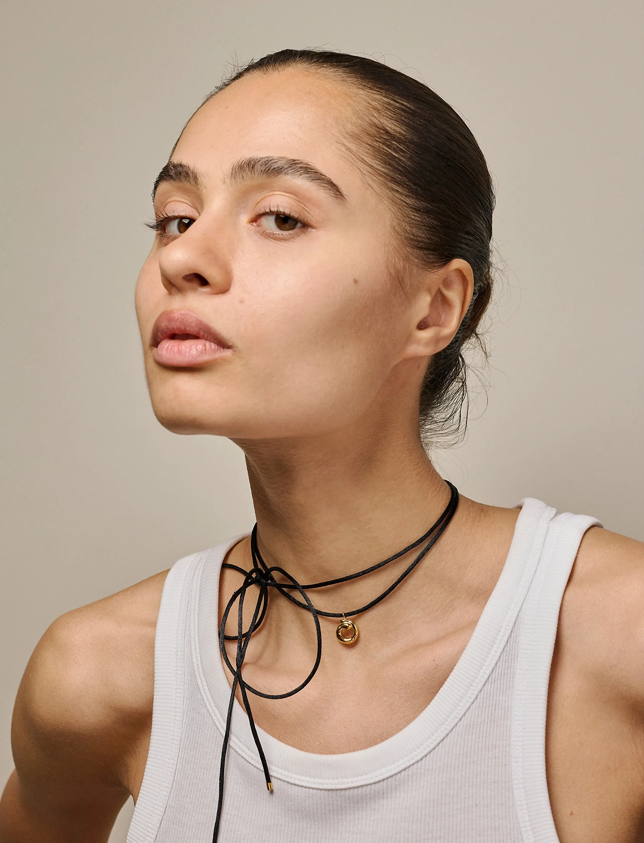 Enamel Copenhagen Necklace, Sora Tie - Schmuck - 925S/GP / black